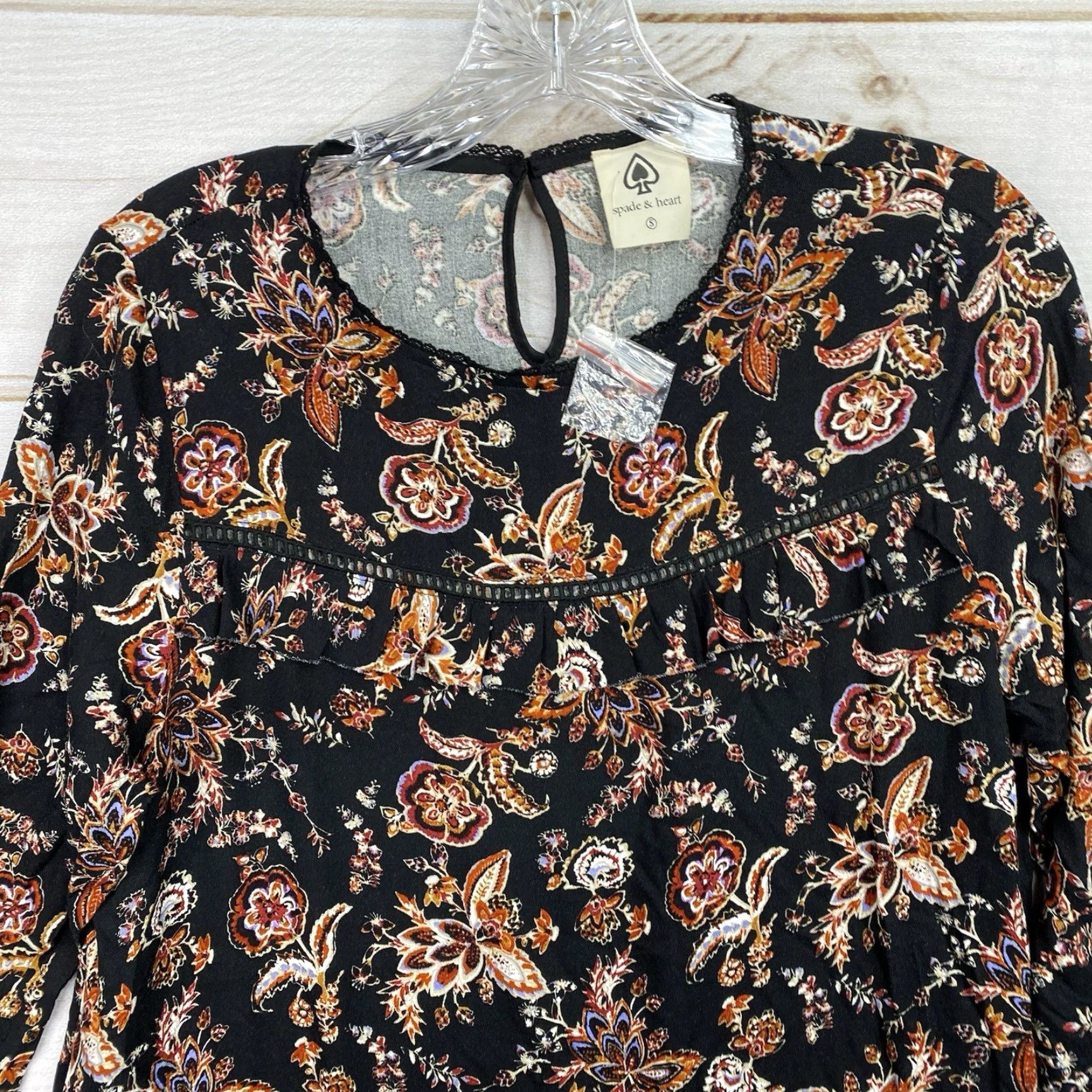 Vintage Kate Spade Spade & Heart Mini Dress S Black Floral Peasant Party Dress Short Sleeve V-Neck Knots Button Size S / US 4 / IT 40 - 2 Thumbnail