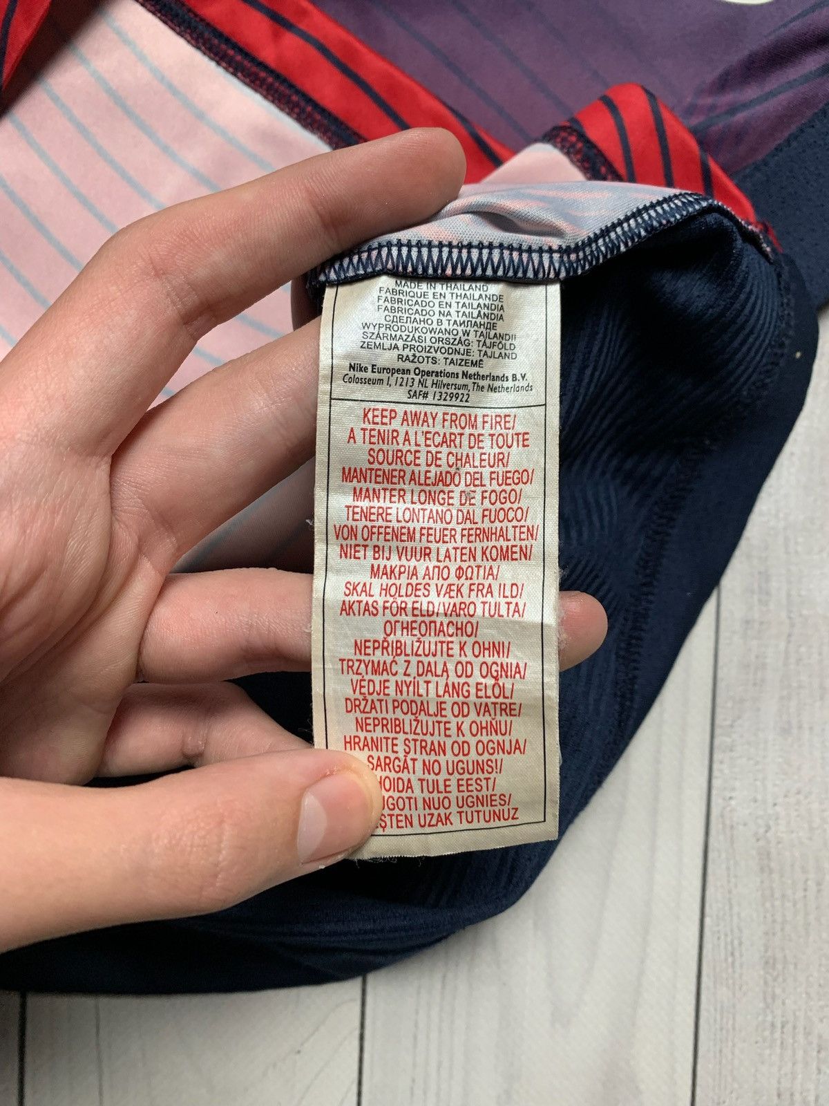 Nike × Vintage Vintage Nike Arsenal soccer jersey size M logo rare Size US M / EU 48-50 / 2 - 4 Thumbnail