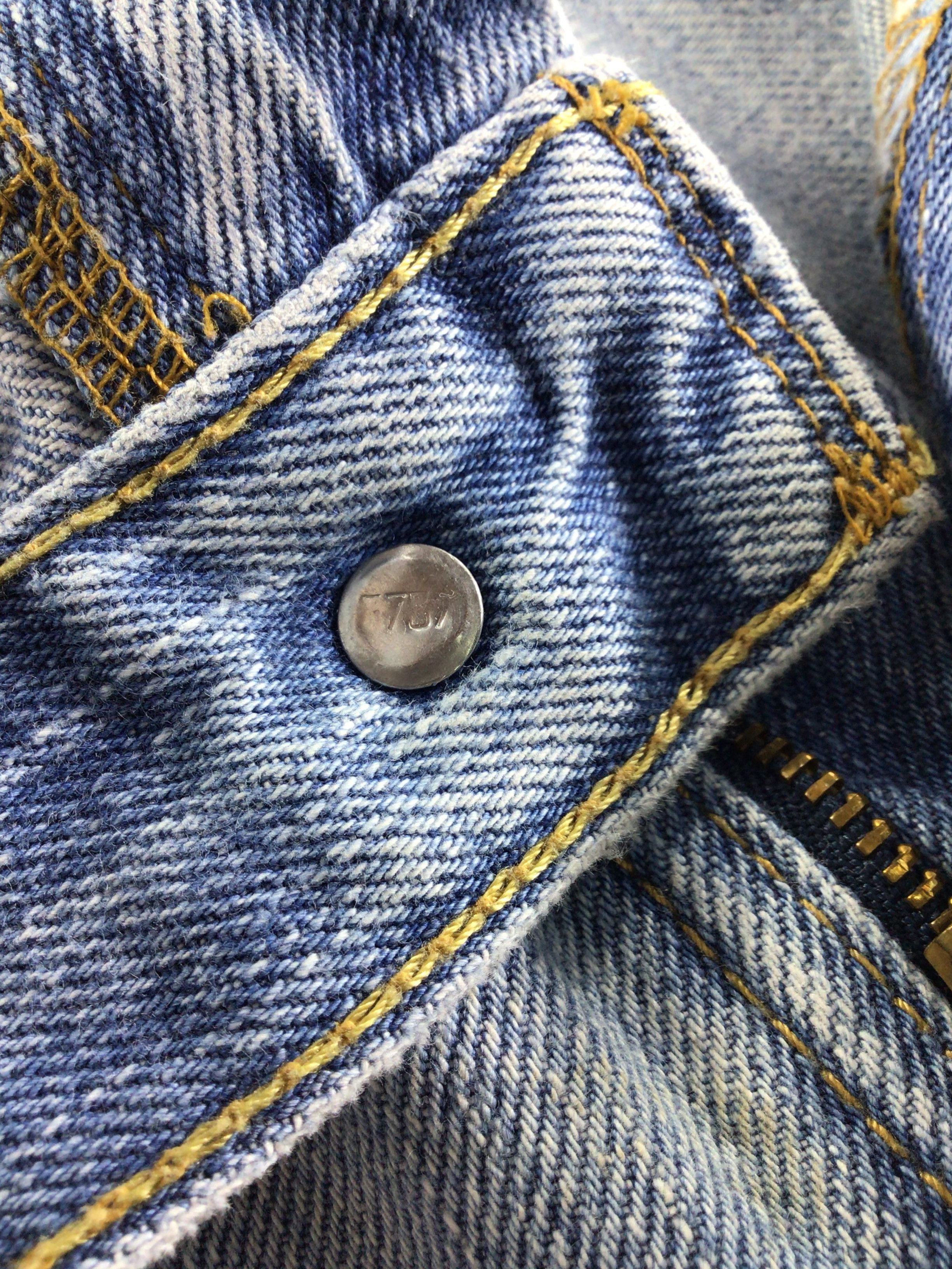 Levi's Vintage Levis 505 Jeans Faded Blue Denim -J587 Size US 35 - 8 Thumbnail