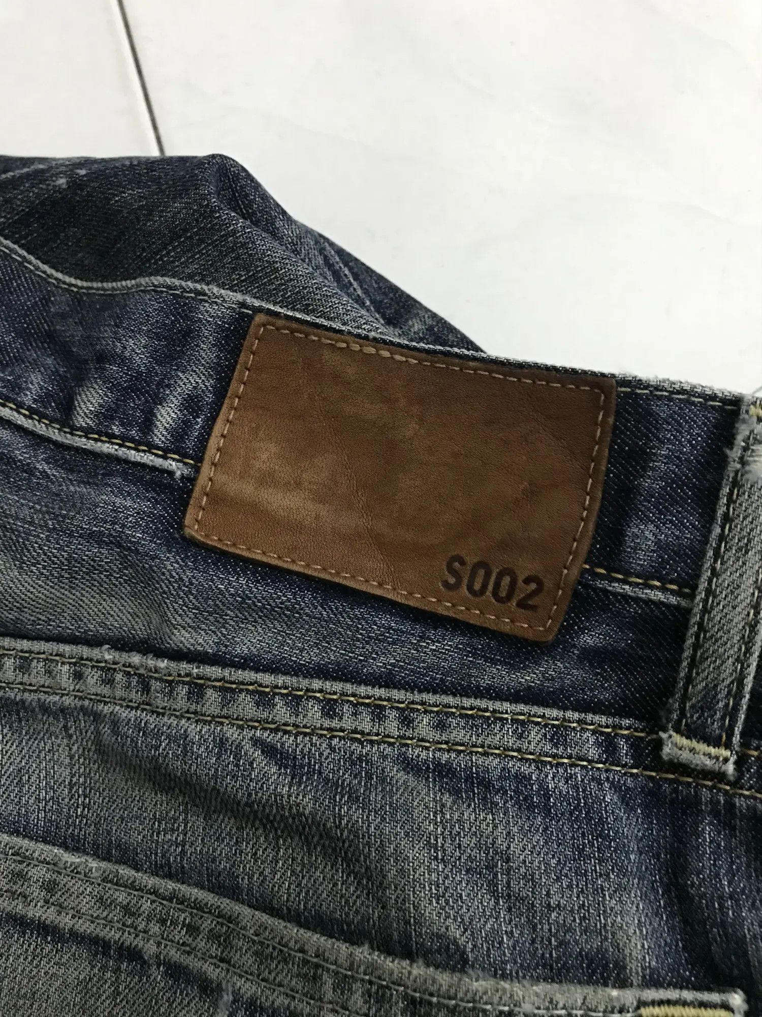 Uniqlo UNIQLO UJ indigo Distressed Denim Size US 32 / EU 48 - 16 Thumbnail