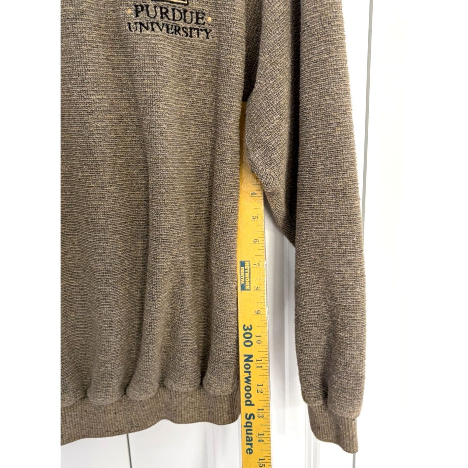 Vintage VINTAGE Purdue Boilermakers Knit Sweatshirt/ Sweater Mens Beige L Long Sleeve Acrylic USA Player Sportswear Mens Size US L / EU 52-54 / 3 - 4 Thumbnail