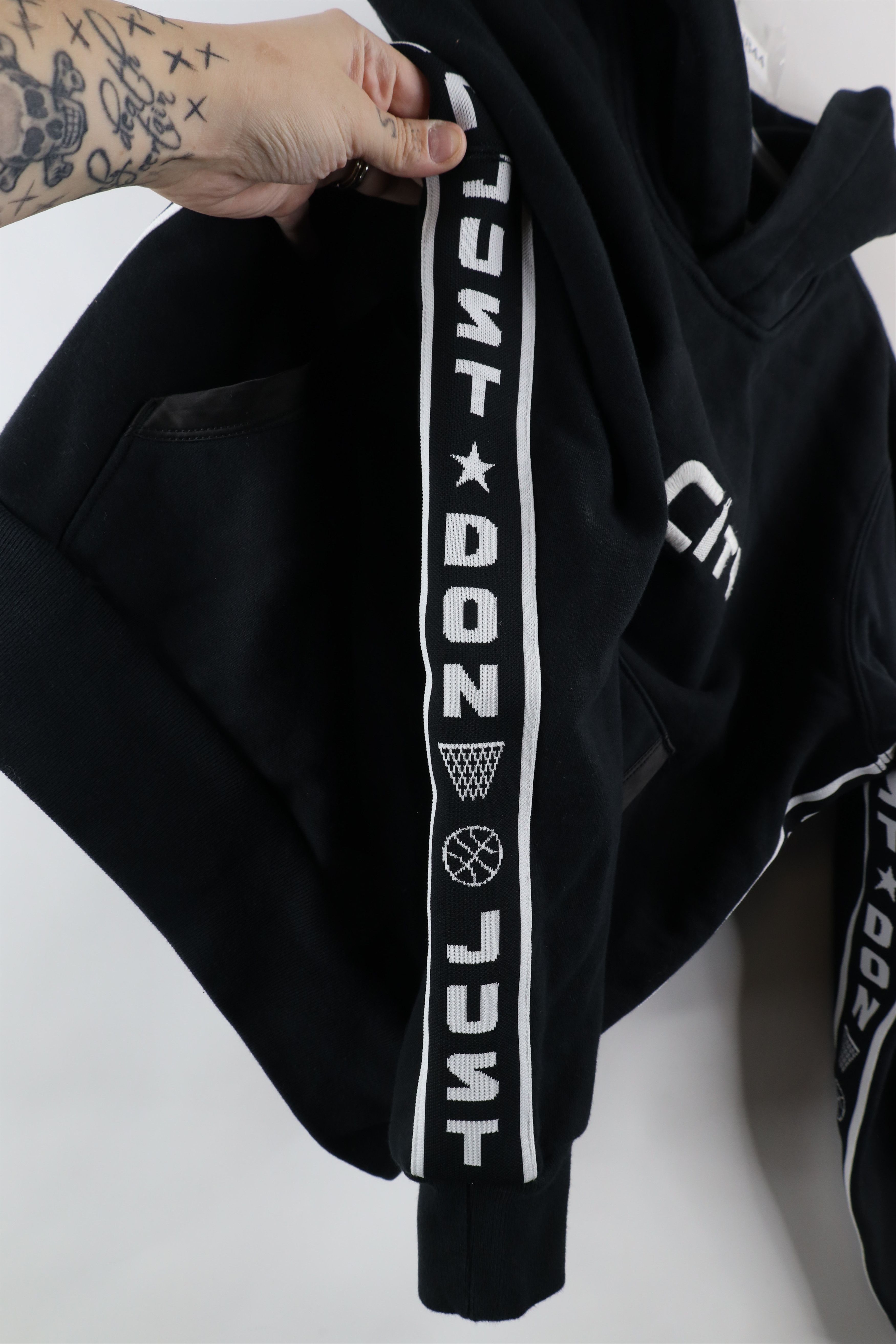 Vintage Just Don All City Out Taped Logo Heavyweight Hoodie Black Size S / US 4 / IT 40 - 10 Thumbnail