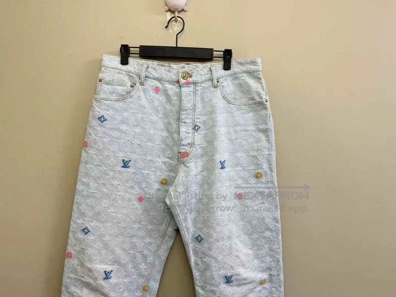 Louis Vuitton Louis Vuitton Tyler Rainbow Logo Jeans. Size US 32 / EU 48 - 2 Thumbnail