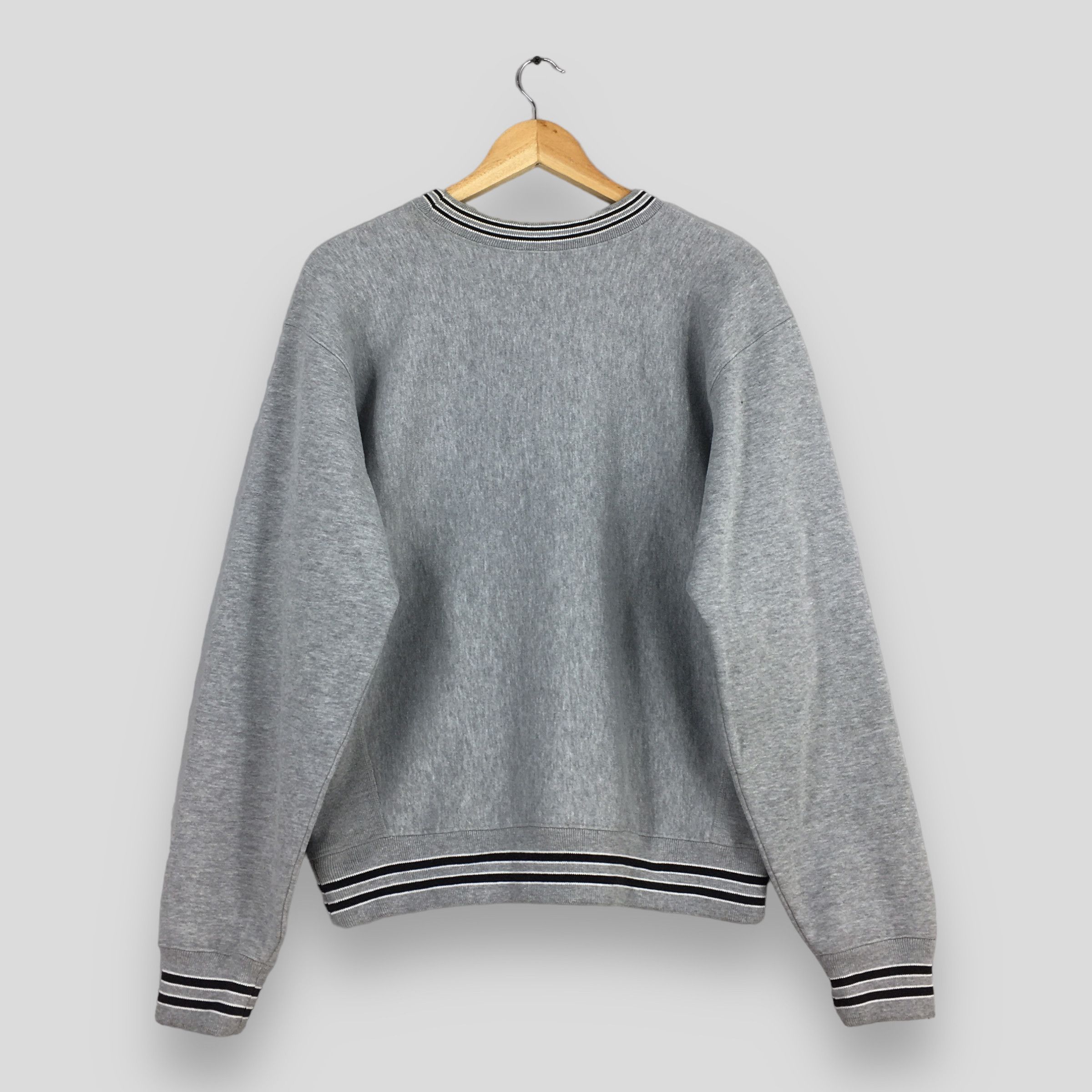 Champion × Vintage Vintage Champion Reverse Weave Gray Sweatshirt Medium Size US M / EU 48-50 / 2 - 7 Thumbnail