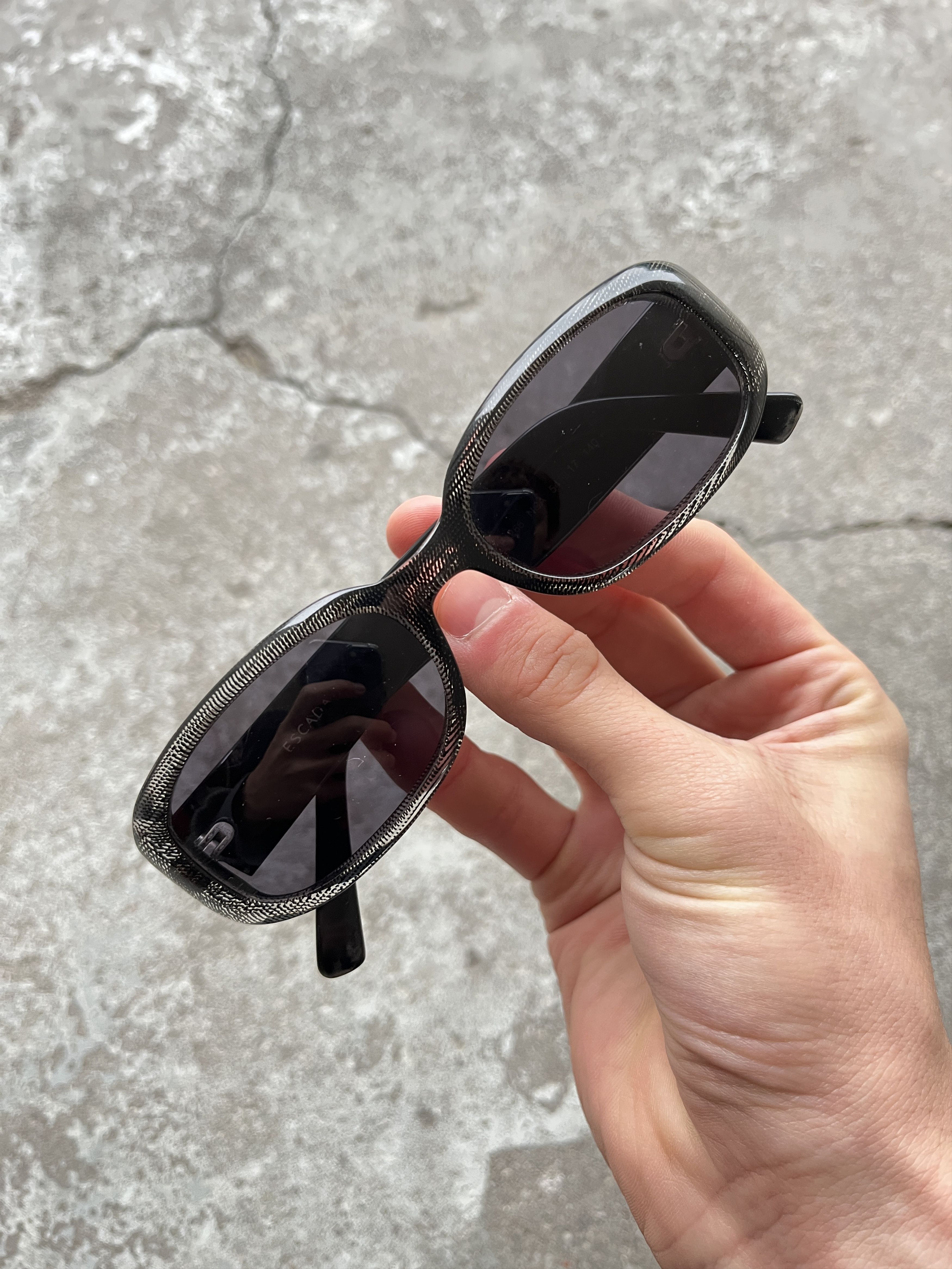 Other escada y2k 00s grey vintage sunglasses Size ONE SIZE - 6 Thumbnail