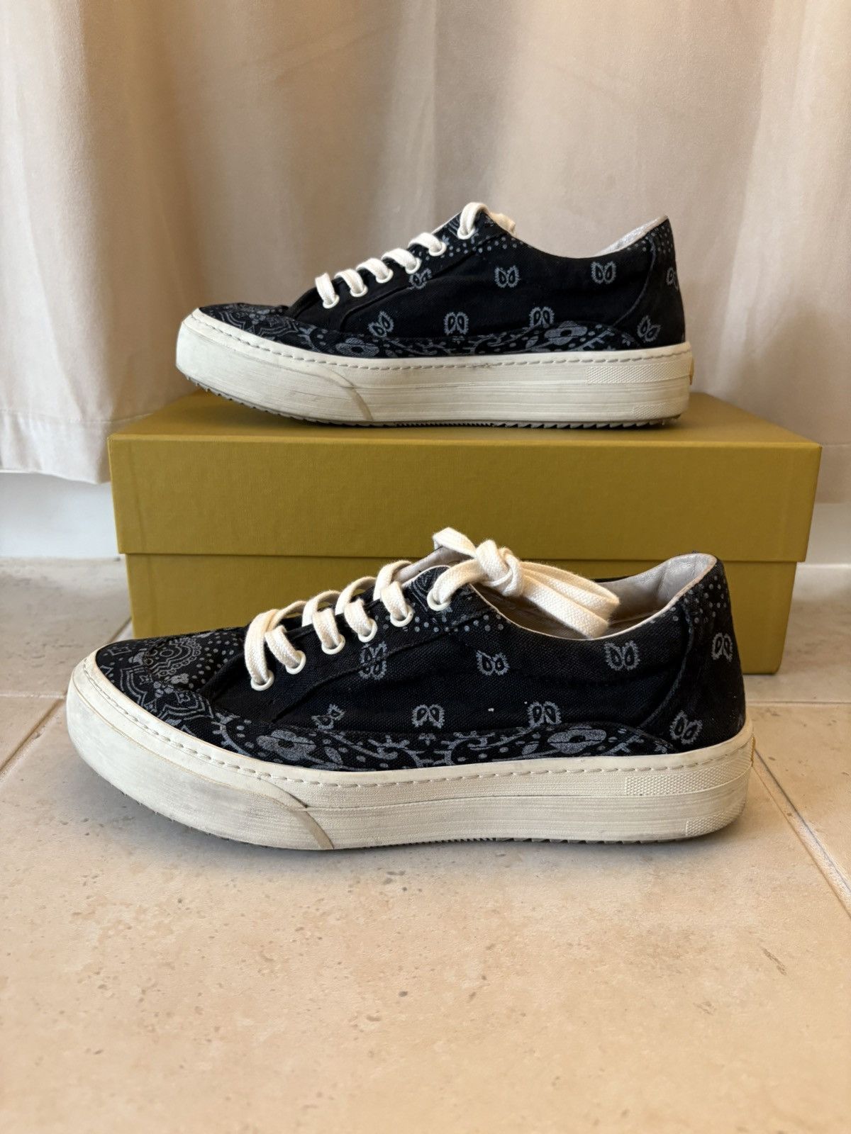 Rhude Rhude V2 Low Black Bandana Size US 8 / EU 41 - 2 Thumbnail
