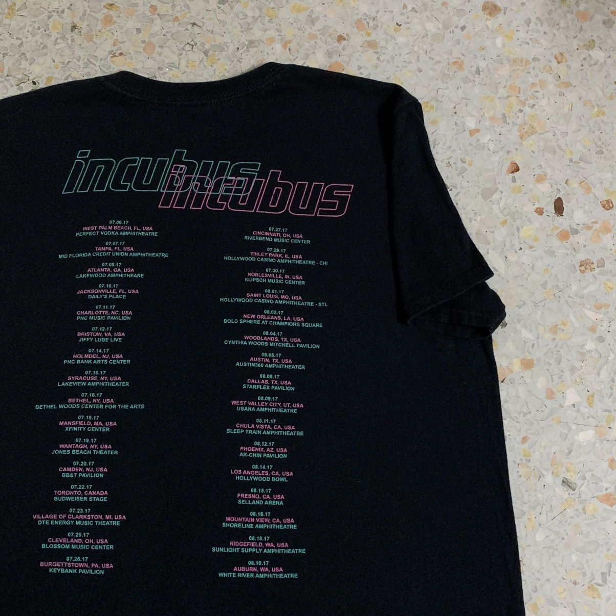 Band Tees Incubus Tour T-Shirt (2017) Size US M / EU 48-50 / 2 - 2 Thumbnail
