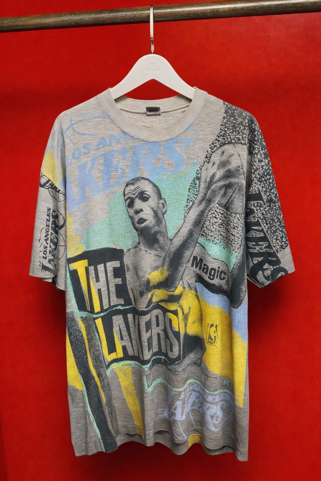 Other 90s LA Lakers AOP Magic Johnson T's T-Shirt Size US XL / EU 56 / 4 - 1 Thumbnail