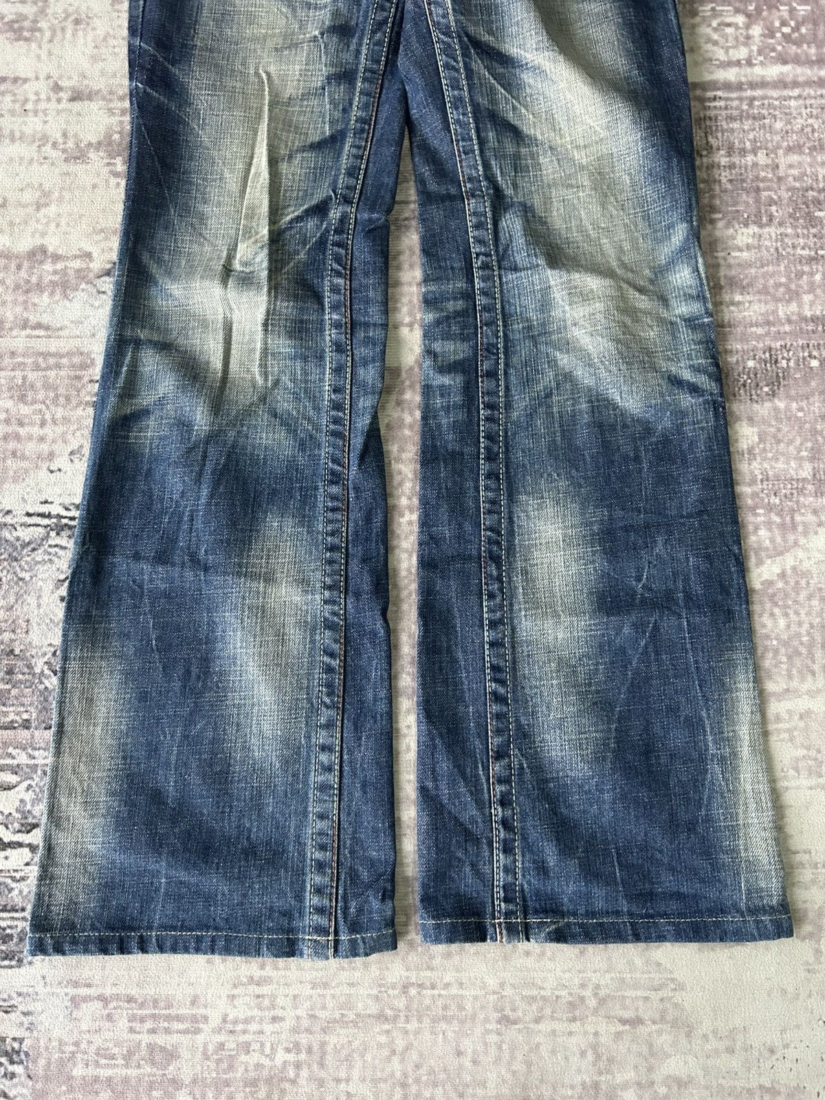 Ed Hardy Y2K Red Pepper Washed Flared Jeans Size 28" / US 6 / IT 42 - 10 Thumbnail