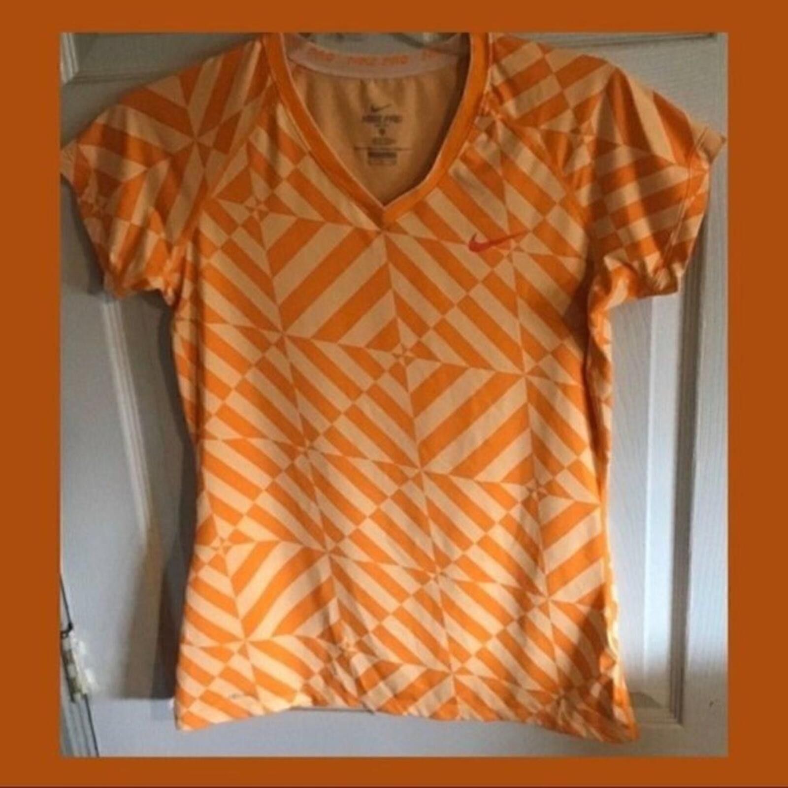 Nike Nike Orange Geometric Pattern V-Neck T-Shirt Size S / US 4 / IT 40 - 3 Thumbnail