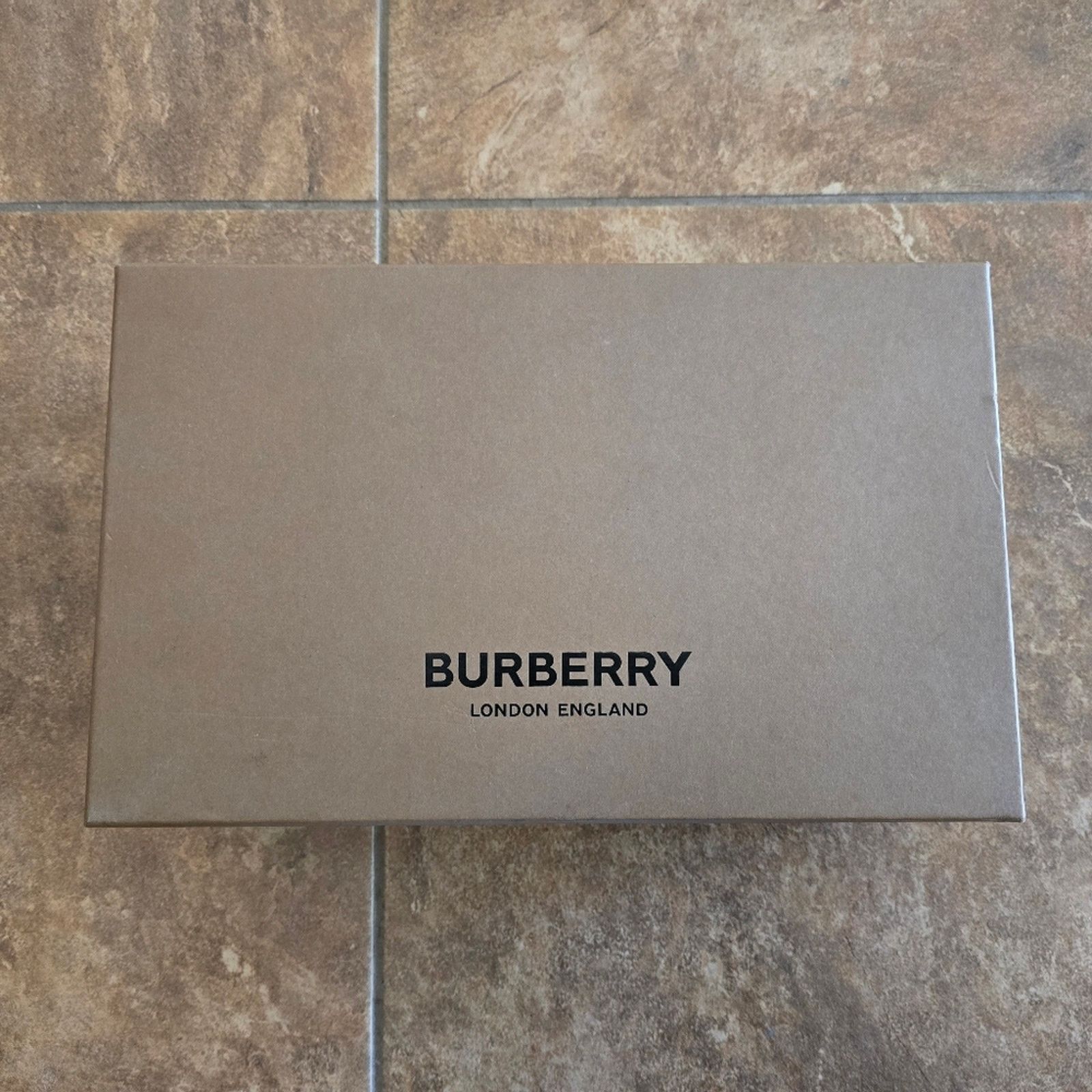 Burberry Chocolate Mint | BURBERRY | Storage 2 Bundle Size ONE SIZE - 3 Thumbnail
