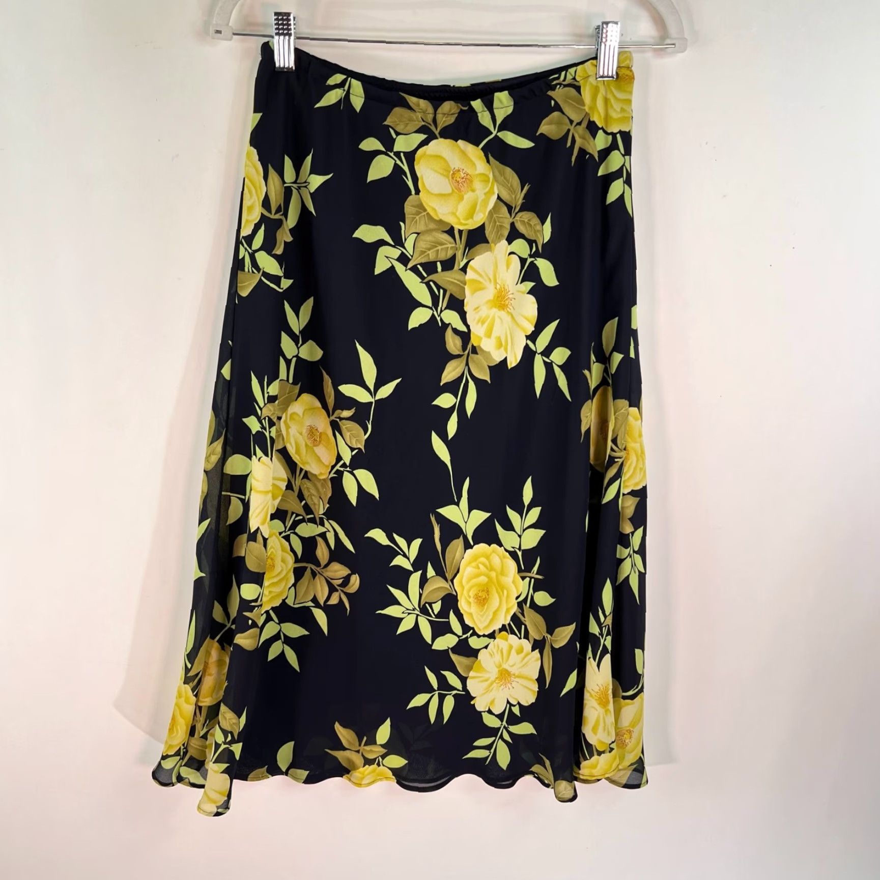 Vintage VINTAGE Floral Lined Maxi Skirt Womens Size S Black Yellow Polyester 70's 80's Size 28" / US 6 / IT 42 - 5 Thumbnail