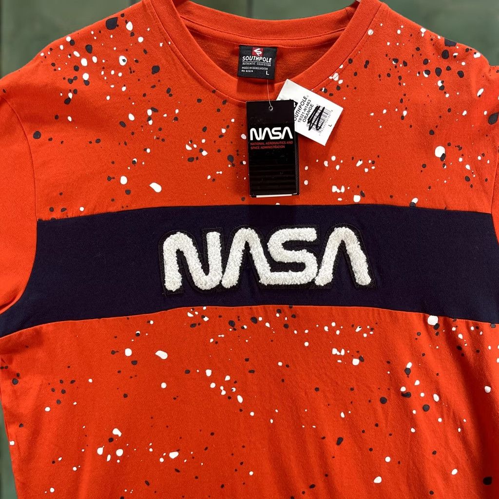 Southpole VINTAGE Southpole NASA Shirt Mens Large Orange Black Splatter Crewneck USA Space Tee Size US L / EU 52-54 / 3 - 1 Thumbnail