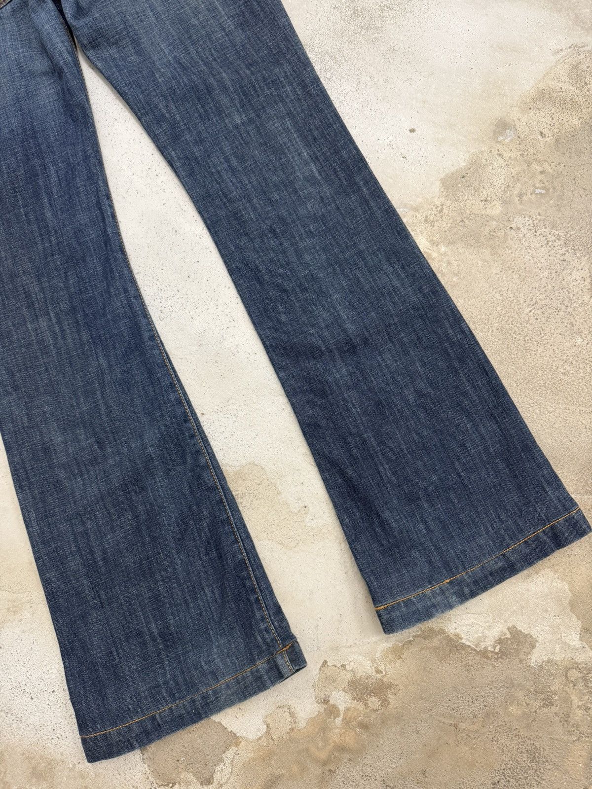 Frankie Shop Frankie b. Embellish Back Pocket Flare Denim Pants Size 30" / US 8 / IT 44 - 11 Thumbnail
