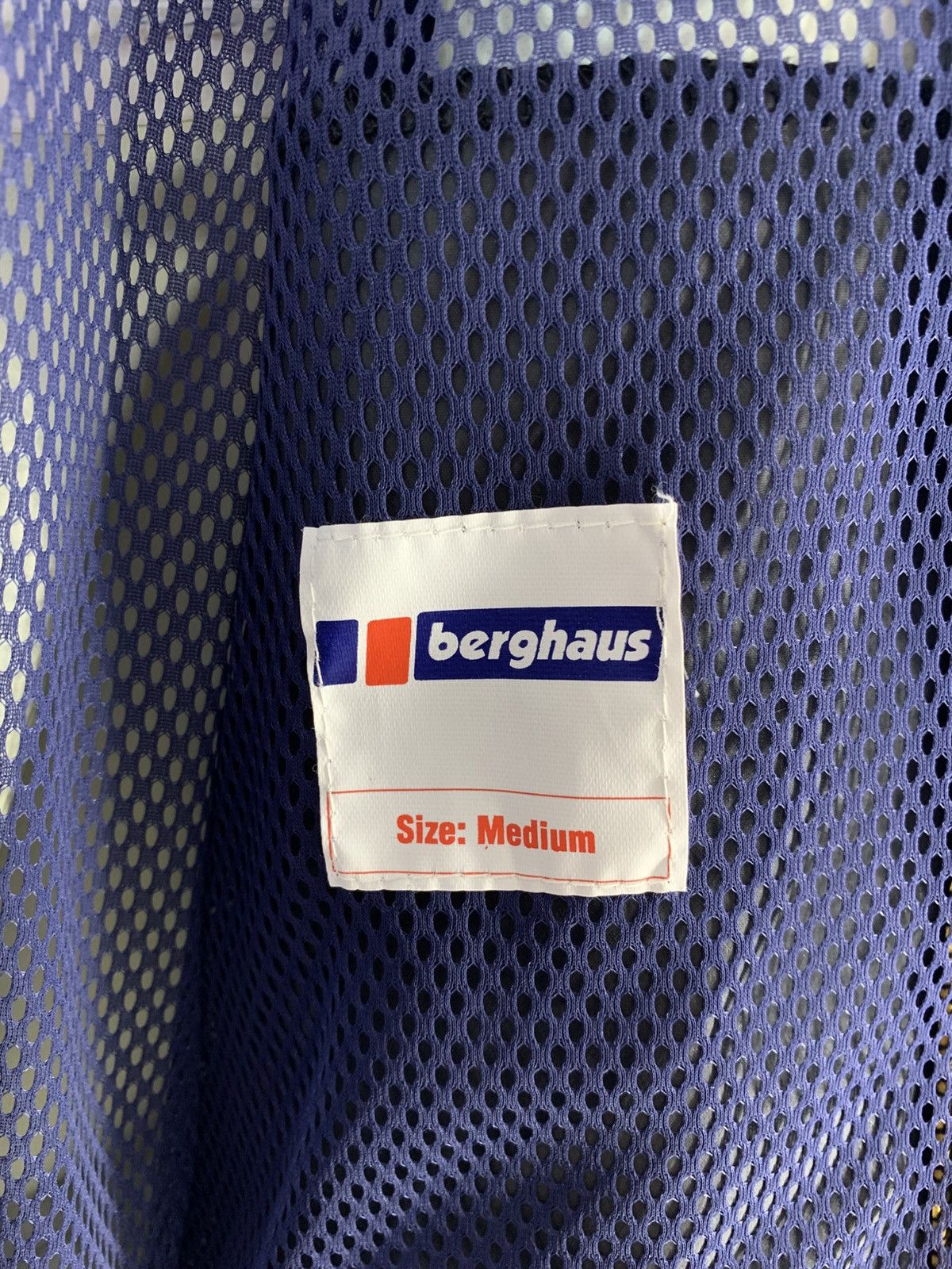 Berghaus × Vintage Berghaus Mera Peak Gore-Tex Hooded Jacket M Size Size US M / EU 48-50 / 2 - 12 Thumbnail