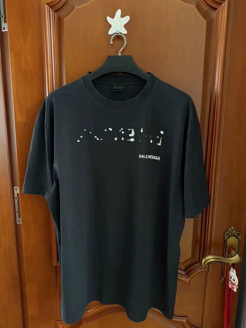 Balenciaga Balenciaga Front and rear fuzzy logo short sleeves Size US L / EU 52-54 / 3 - 1 Thumbnail