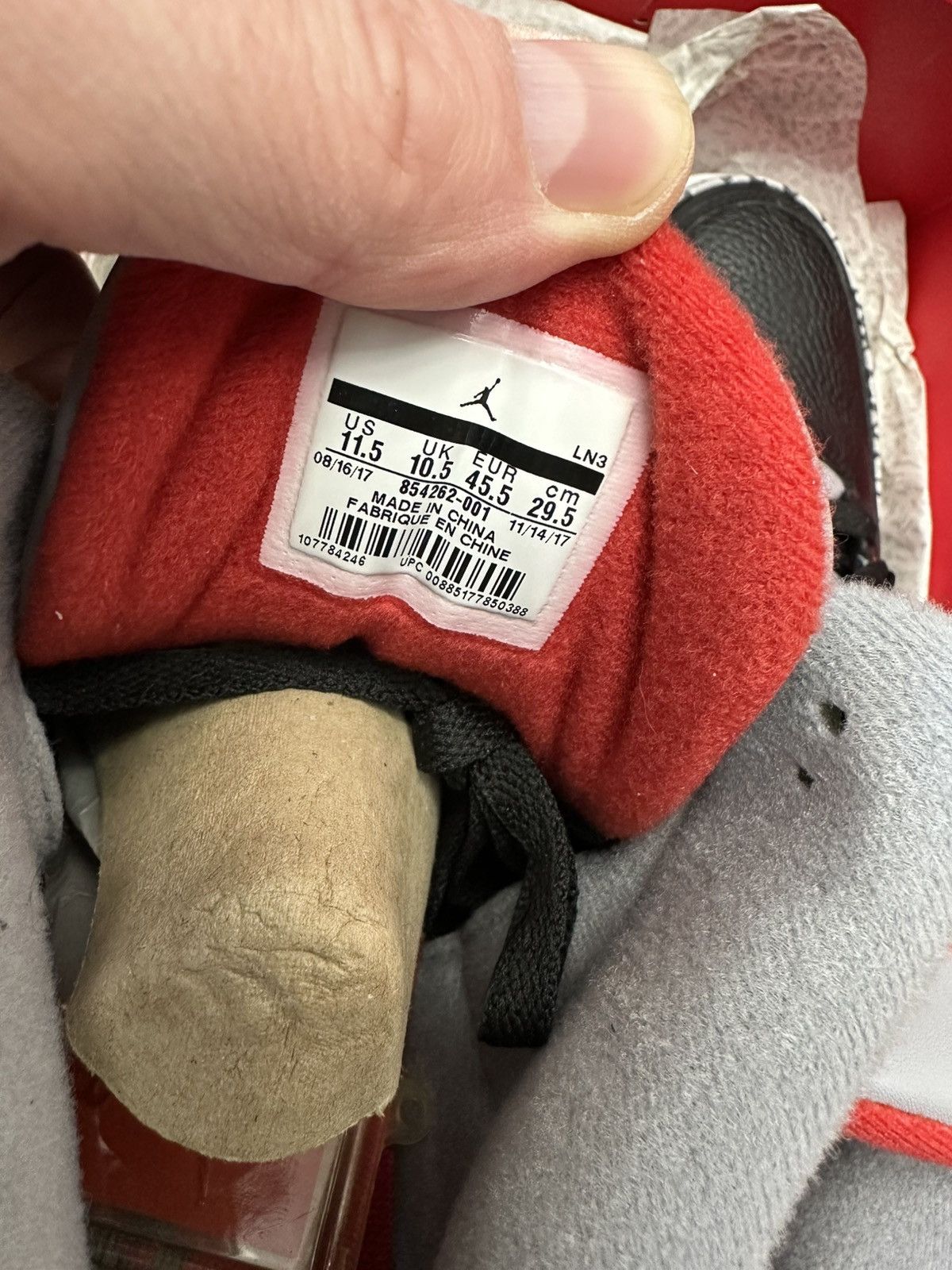 Jordan Brand × Nike Jordan 3 Black Cement Size US 11.5 / EU 44-45 - 2 Thumbnail