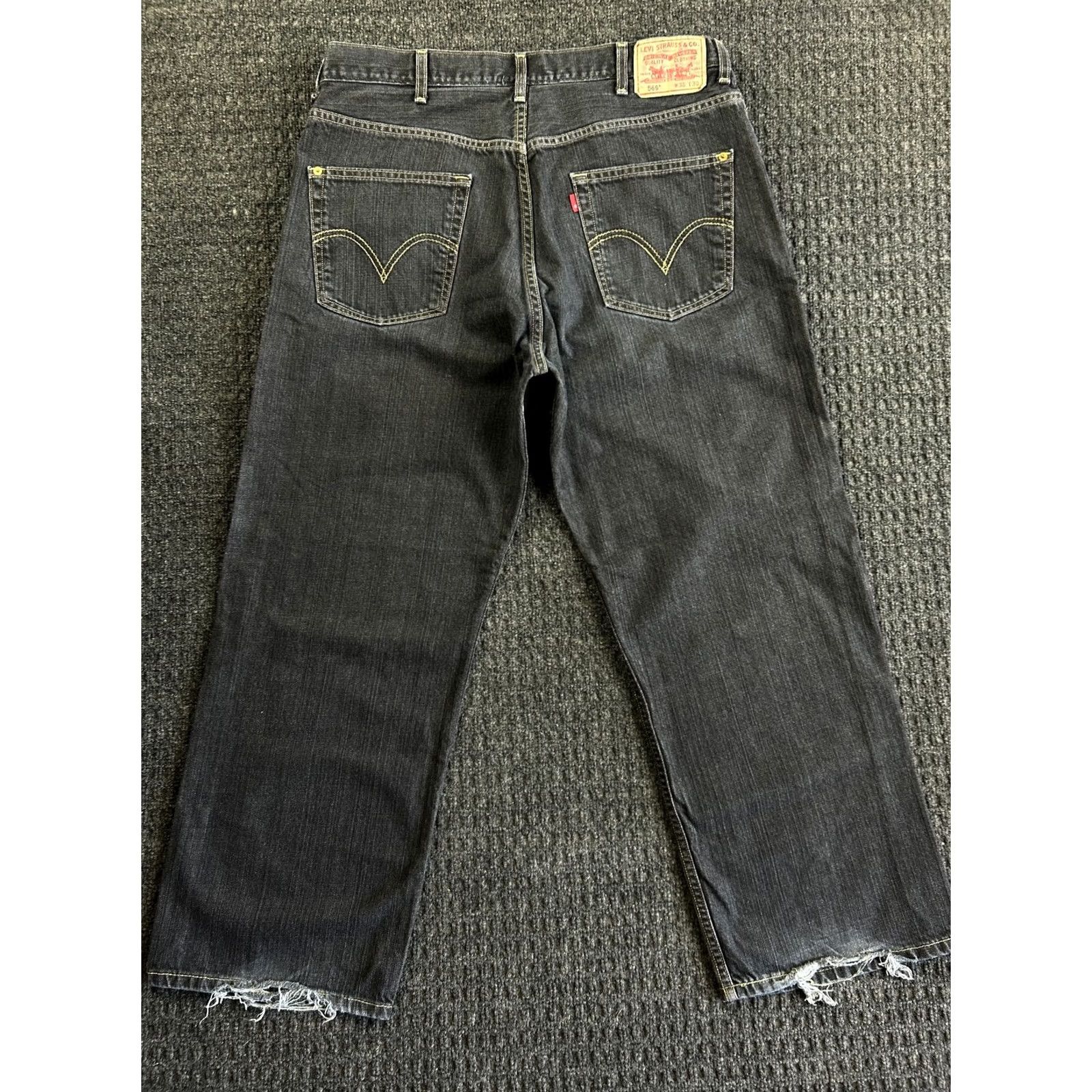 Levi's VINTAGE Levi’s 569 Jeans Straight Denim 38 x 30 Dark Blue Distressed 90s Mens Jeans Size US 38 / EU 54 - 2 Thumbnail