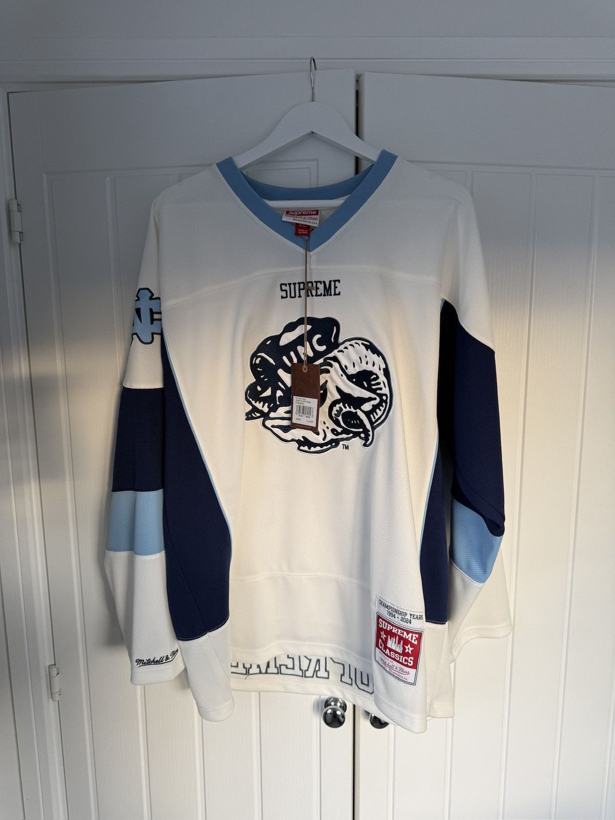 Supreme Supreme mitchel and ness hockey jersey Size US XL / EU 56 / 4 - 1 Thumbnail