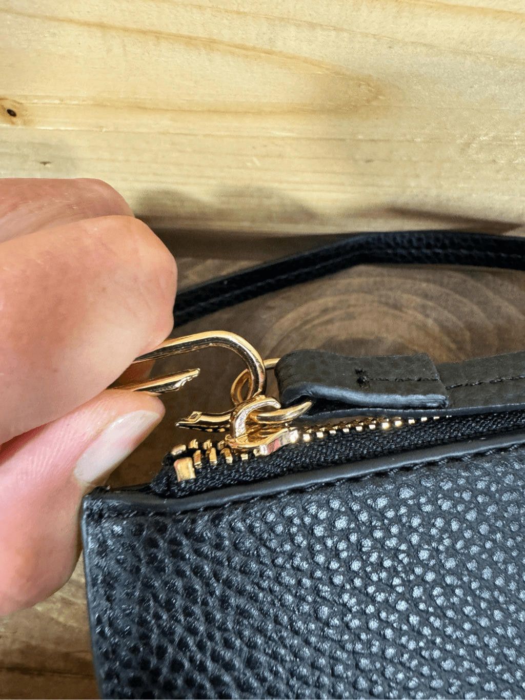 Designer Anne Klein Women's Black Leather Wristlet Clutch Bag Casual Size ONE SIZE - 4 Thumbnail