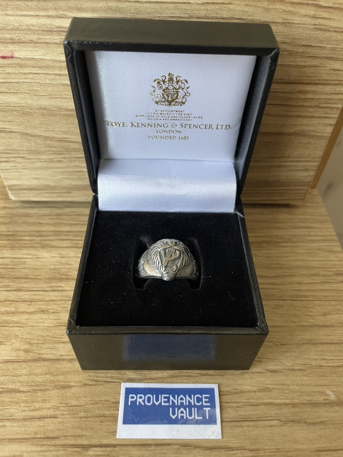 Palace MVP BULLDOG RING SIZE 9.5 | Grailed