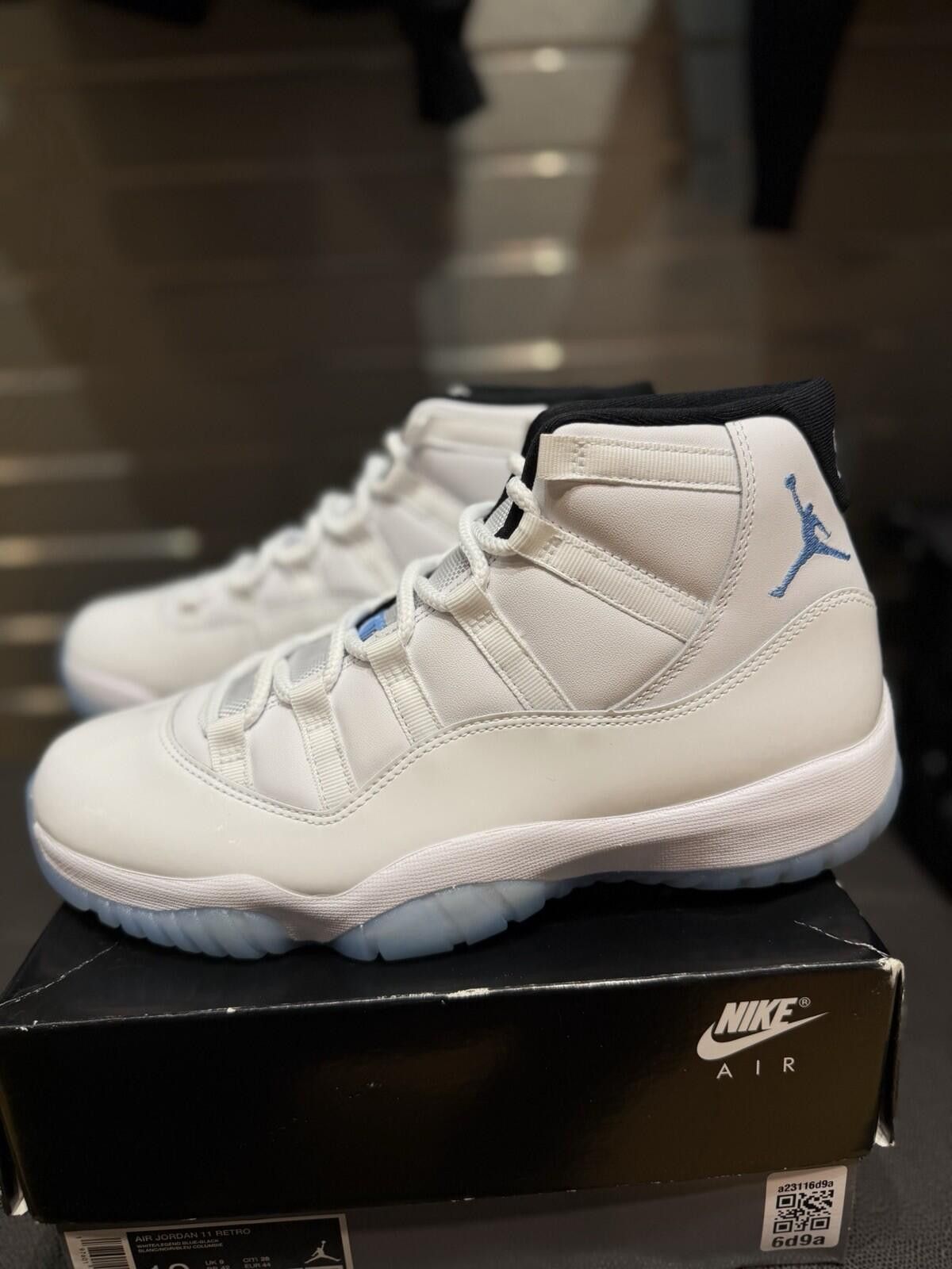 Jordan Brand Size 10 - Air Jordan 11 Retro 2024 Legend Blue / Columbia Size US 10 / EU 43 - 11 Thumbnail