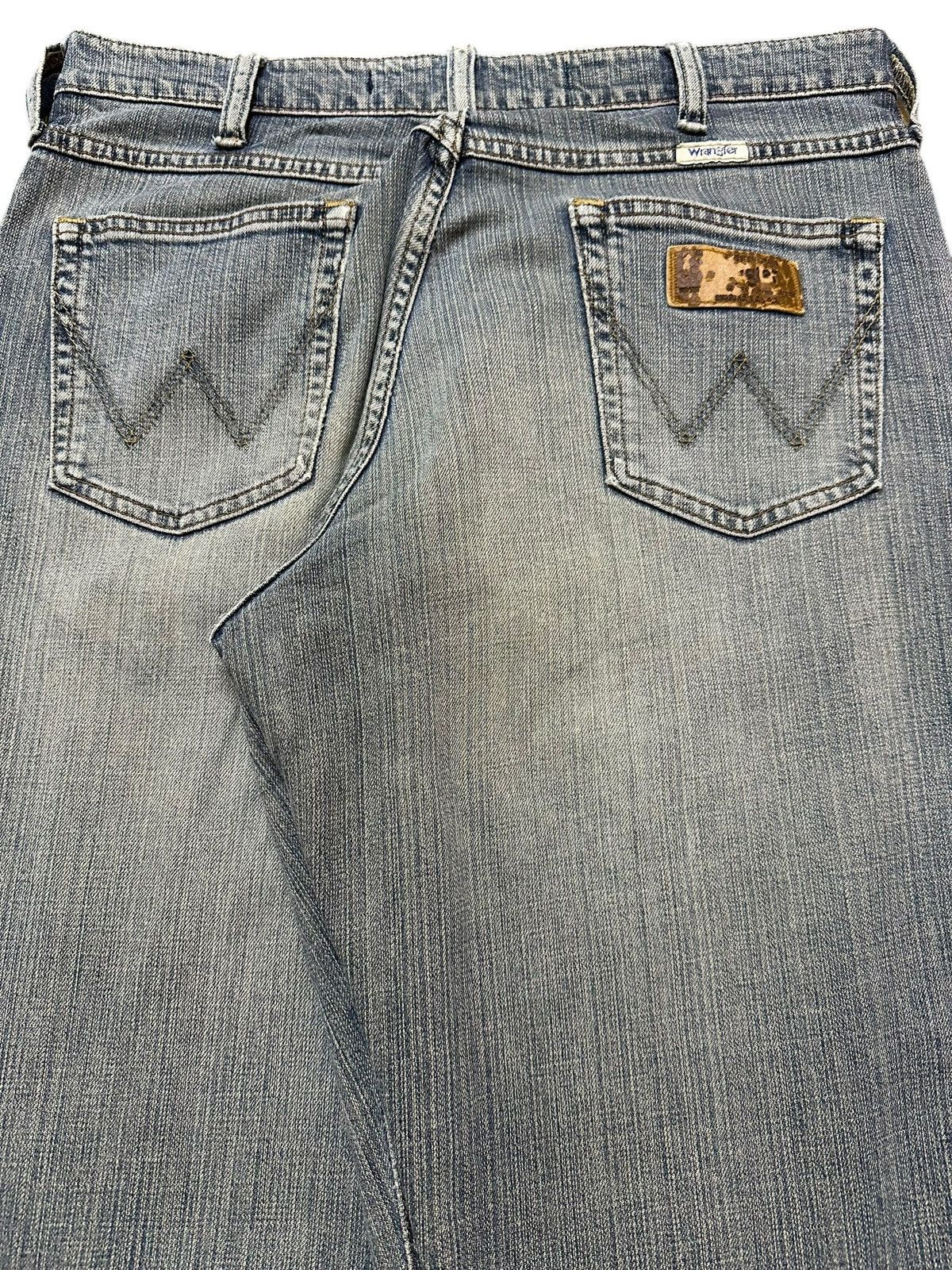 Wrangler Vintage Wrangler Faded Wash Jeans Size US 31 - 6 Thumbnail