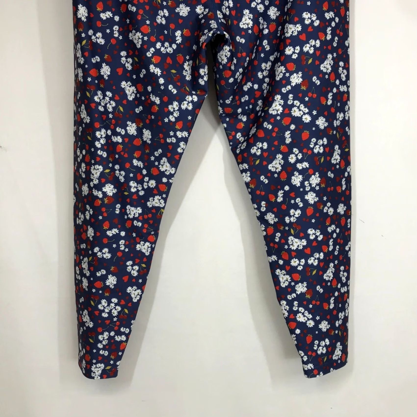 Vintage ANTHROPOLOGIE KACHEL WOMEN'S 1X LEGGINGS RED/BLUE FLORAL PLUS FITTED PANTS Size 40" / US 18 - 6 Thumbnail