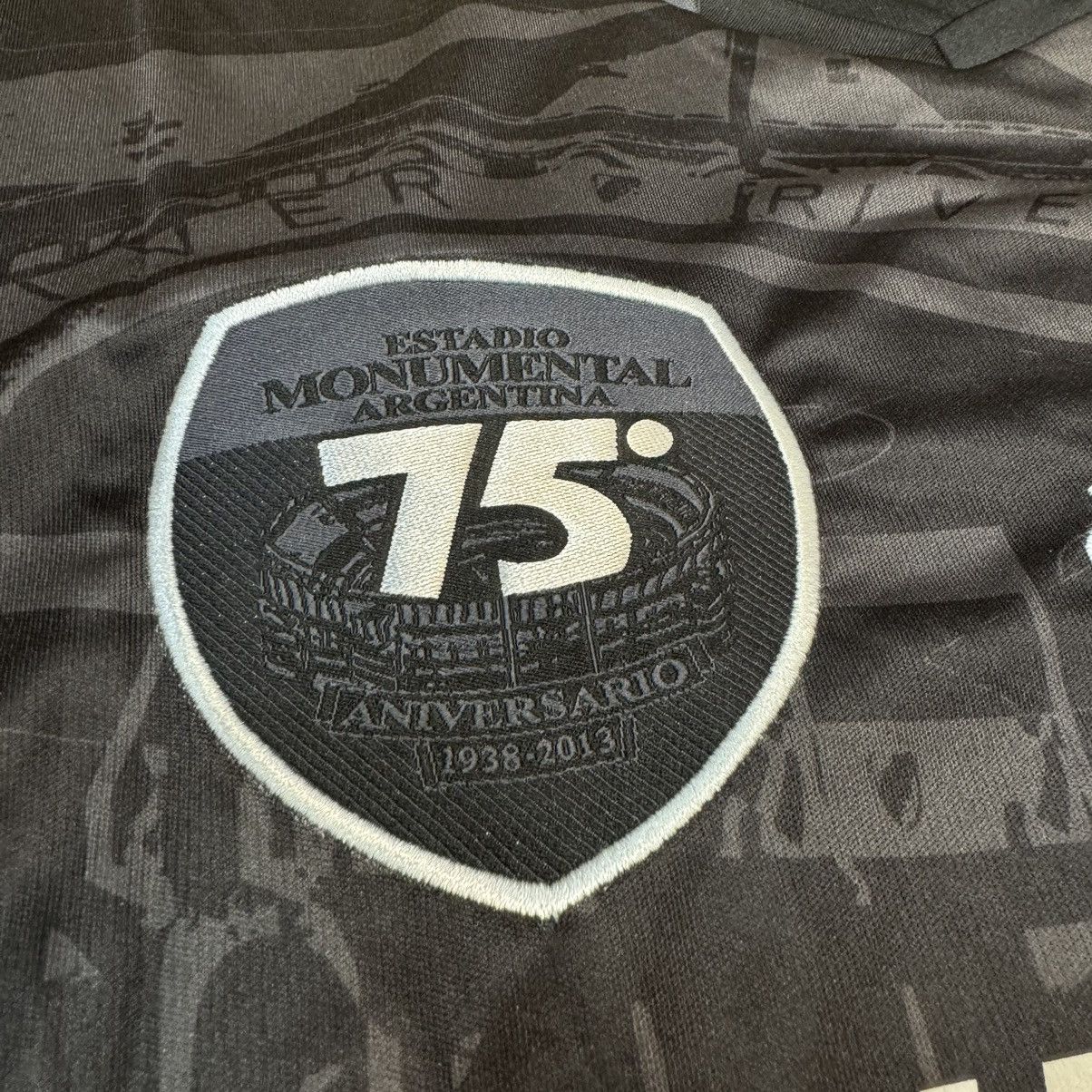 Adidas × Sports Specialties River Plate 2013 special shirt #9 G.Funes Mori Size US XL / EU 56 / 4 - 5 Thumbnail