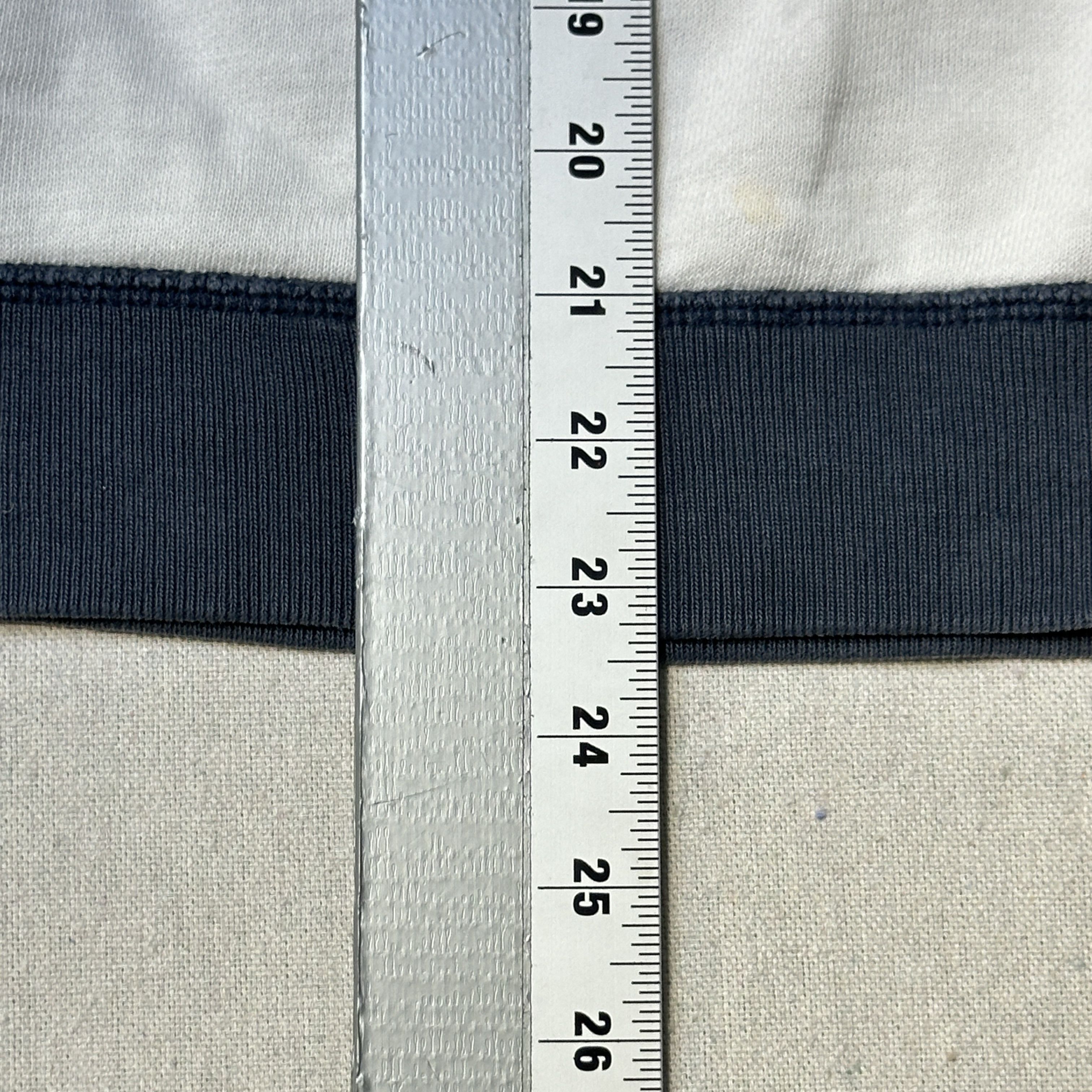Abercrombie & Fitch Vintage Abercrombie & Fitch Two-Tone Pullover Hoodie Size Small Size US S / EU 44-46 / 1 - 6 Thumbnail