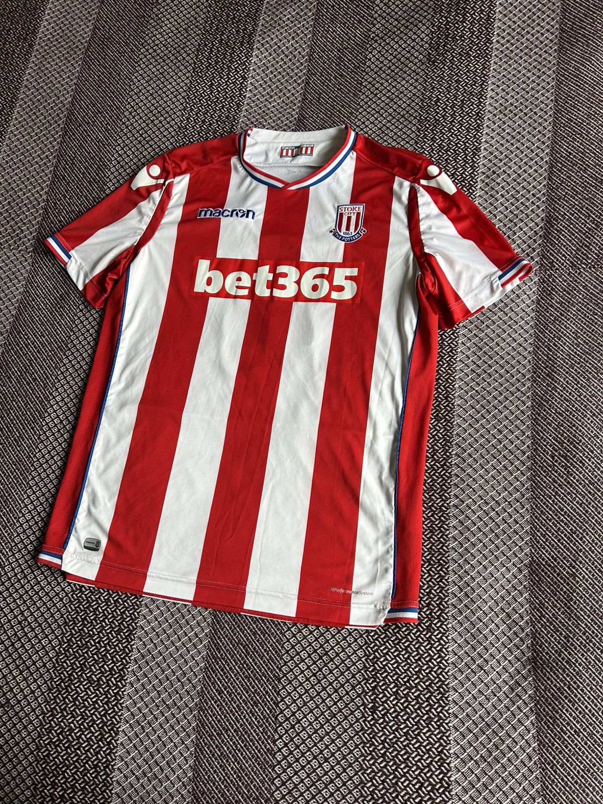 Vintage Stoke City England Home Soccer Jersey Stripes Size XL Size US XL / EU 56 / 4 - 2 Thumbnail