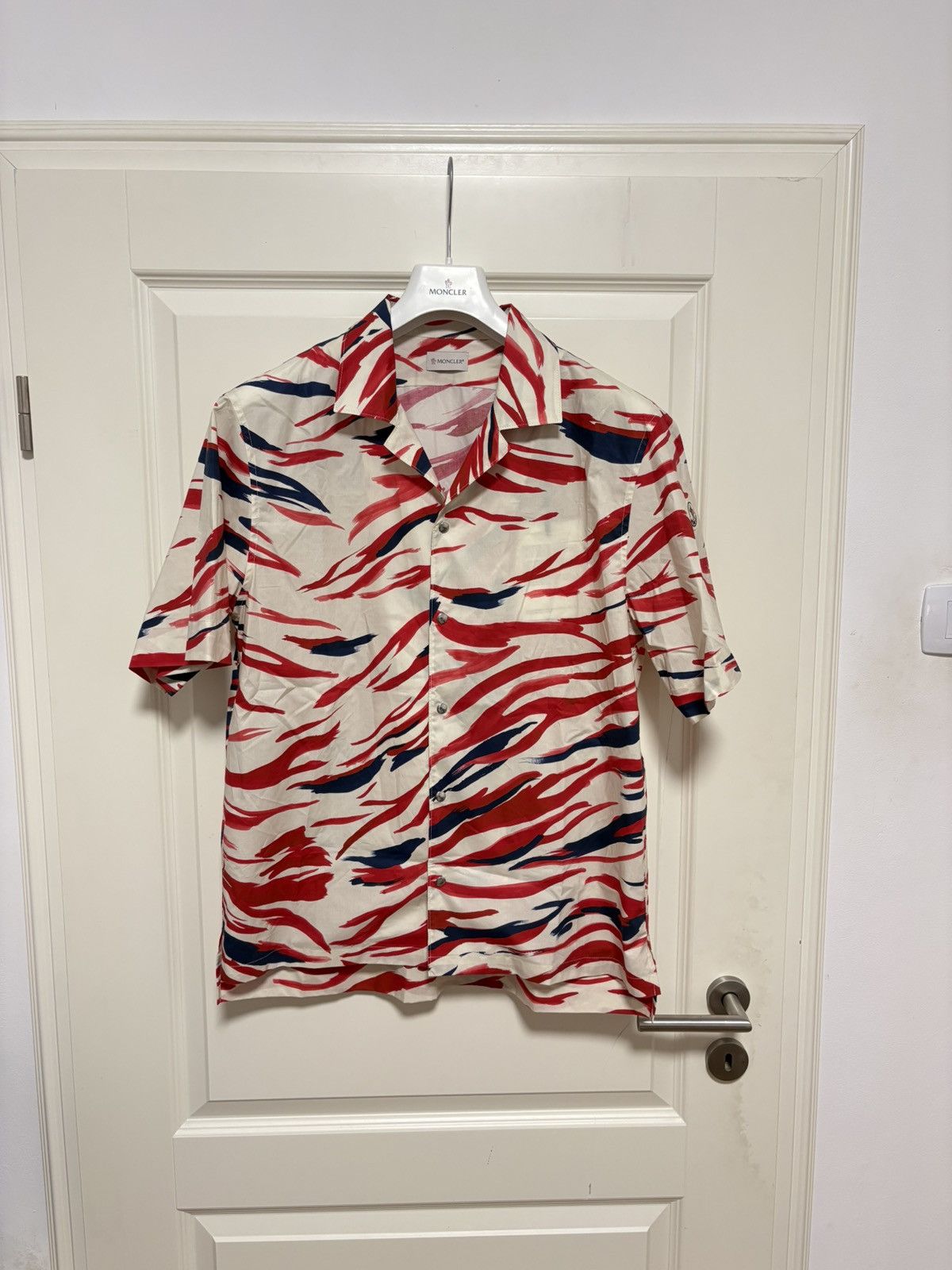 Moncler Moncler Short Sleeved Shirt Size US XL / EU 56 / 4 - 1 Thumbnail