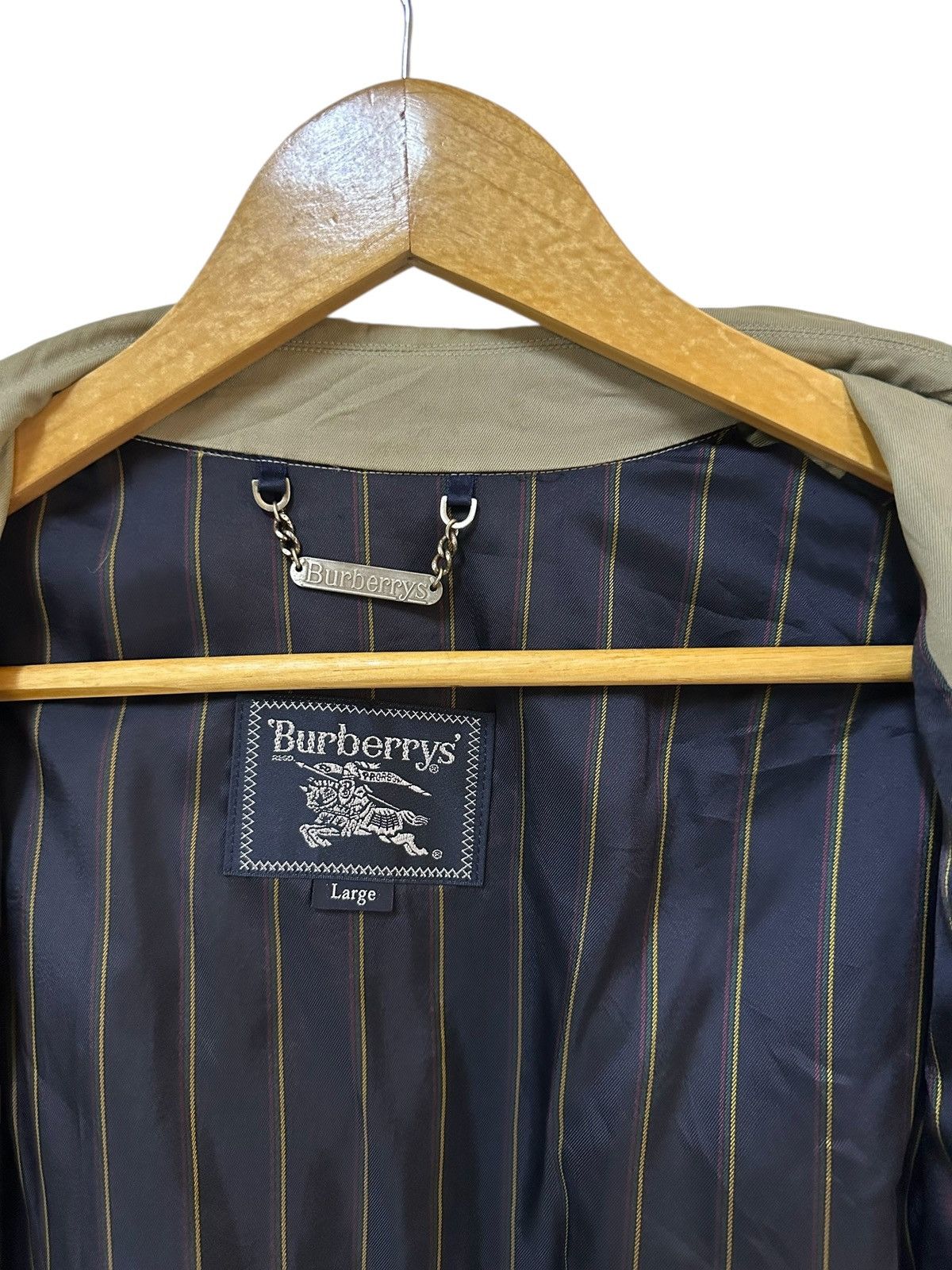 Burberry Vintage burberry bomber jacket Size US L / EU 52-54 / 3 - 12 Thumbnail