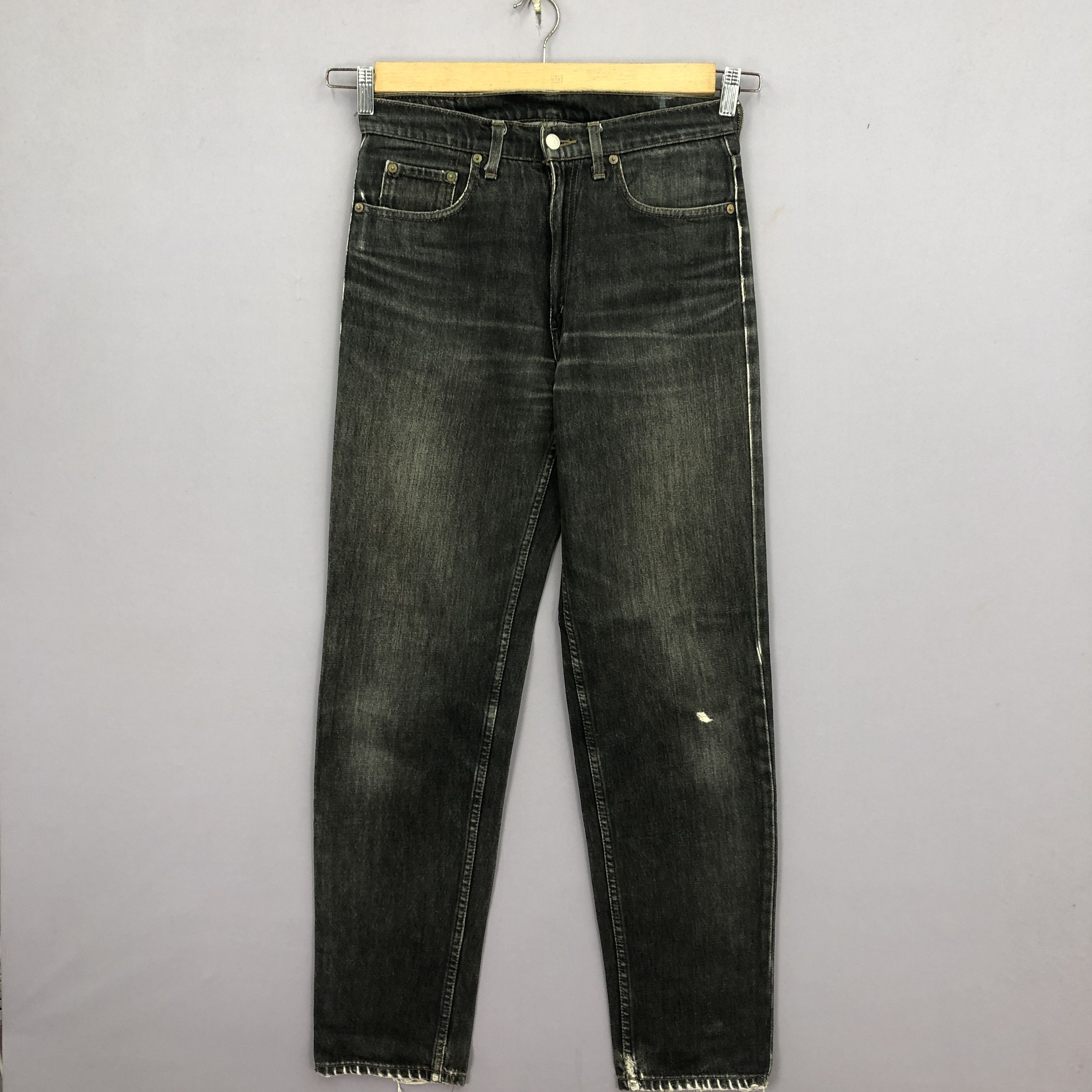 Levi's Vintage Levis 626 Super Bl;ack Ripped Jeans Denim BS47168 Size US 30 / EU 46 - 1 Thumbnail
