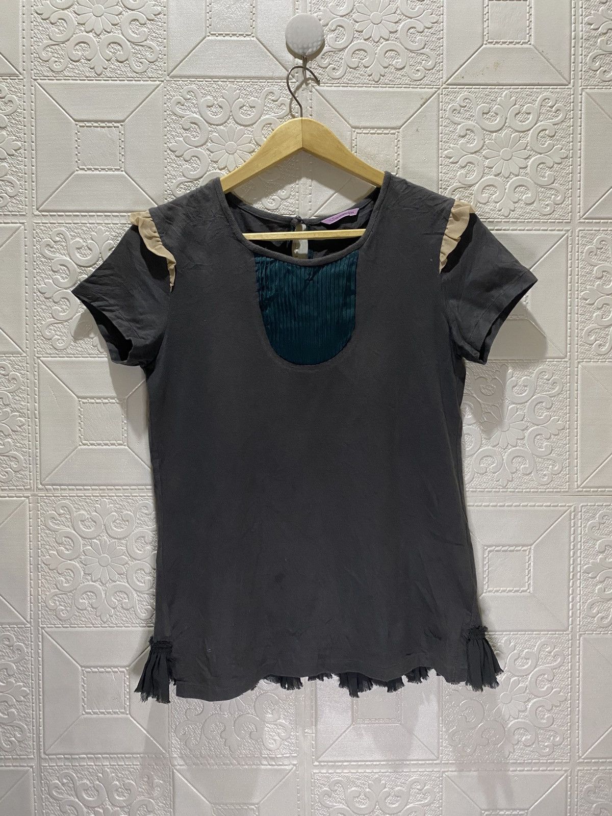 Undercover Sue UNDERCOVER Tshirts Size M / US 6-8 / IT 42-44 - 1 Thumbnail