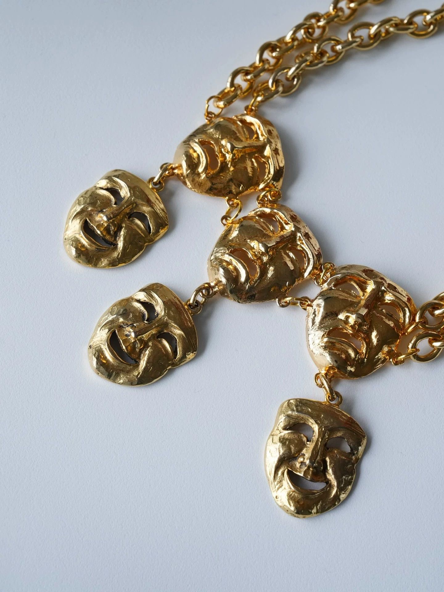 Moschino Moschino 90s Vtg Tragedy & Comedy Mask Necklace Size ONE SIZE - 2 Thumbnail