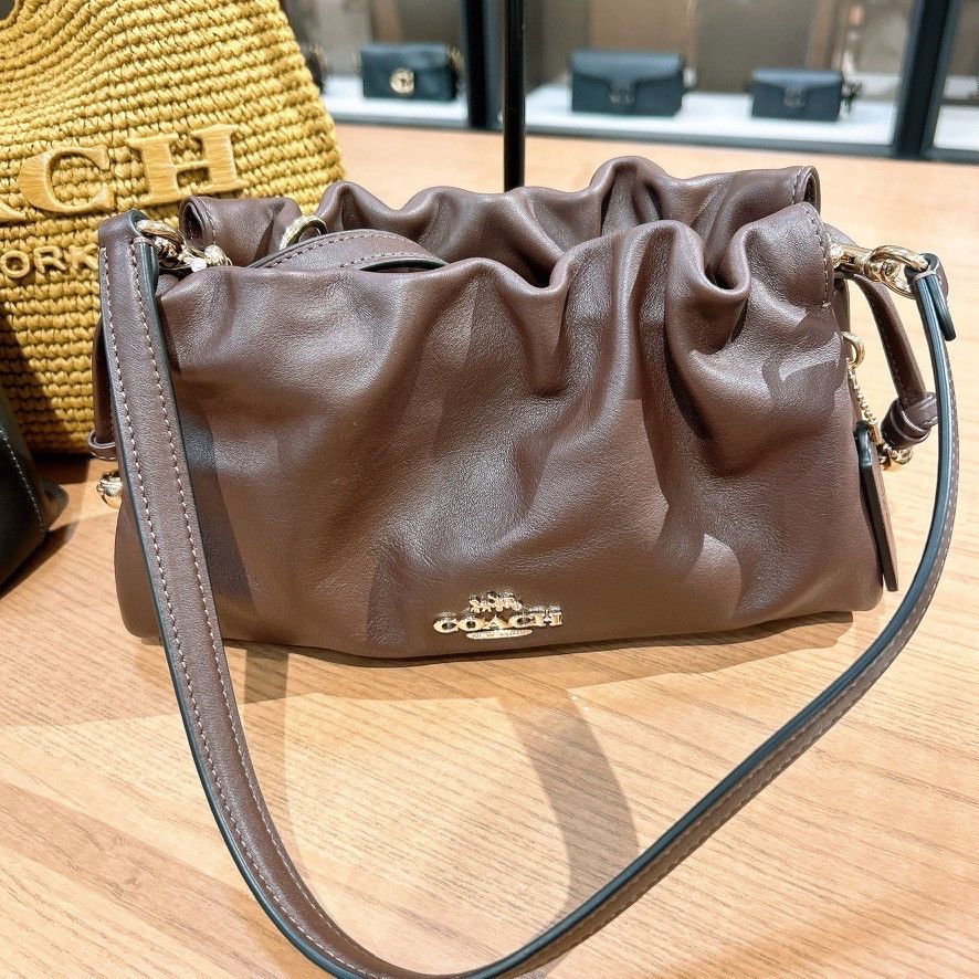 Coach NWT Coach Faye Shoulder Bag CV529 Gold/Maple Size ONE SIZE - 1 Thumbnail