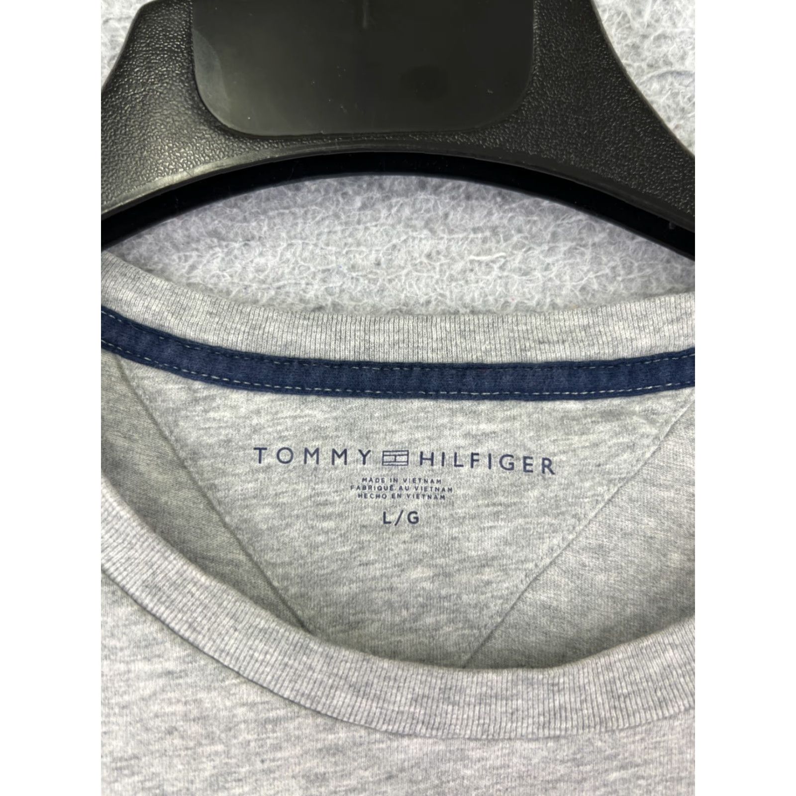 Tommy Hilfiger Tommy Hilfiger Shirt Adult Large Gray Stripe Short Sleeve Crew Neck 100% Cotton Logo Men L Gray Striped T-Shirt Mens Size US L / EU 52-54 / 3 - 6 Thumbnail