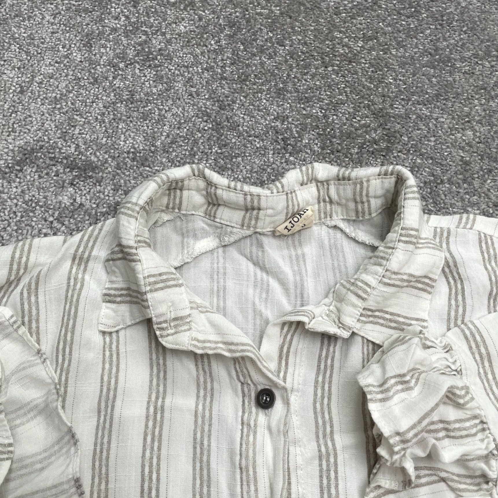 Vintage Ijoah Button Down Shirt Womens Medium White Striped Sleeveless Rayon Top Size M / US 6-8 / IT 42-44 - 3 Thumbnail
