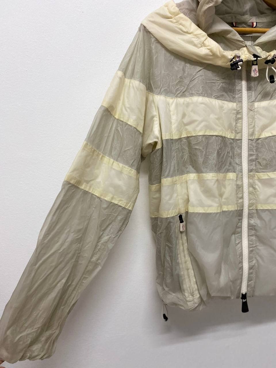 Moncler moncler olonne grenoble light jacket very nice design Size US L / EU 52-54 / 3 - 10 Thumbnail