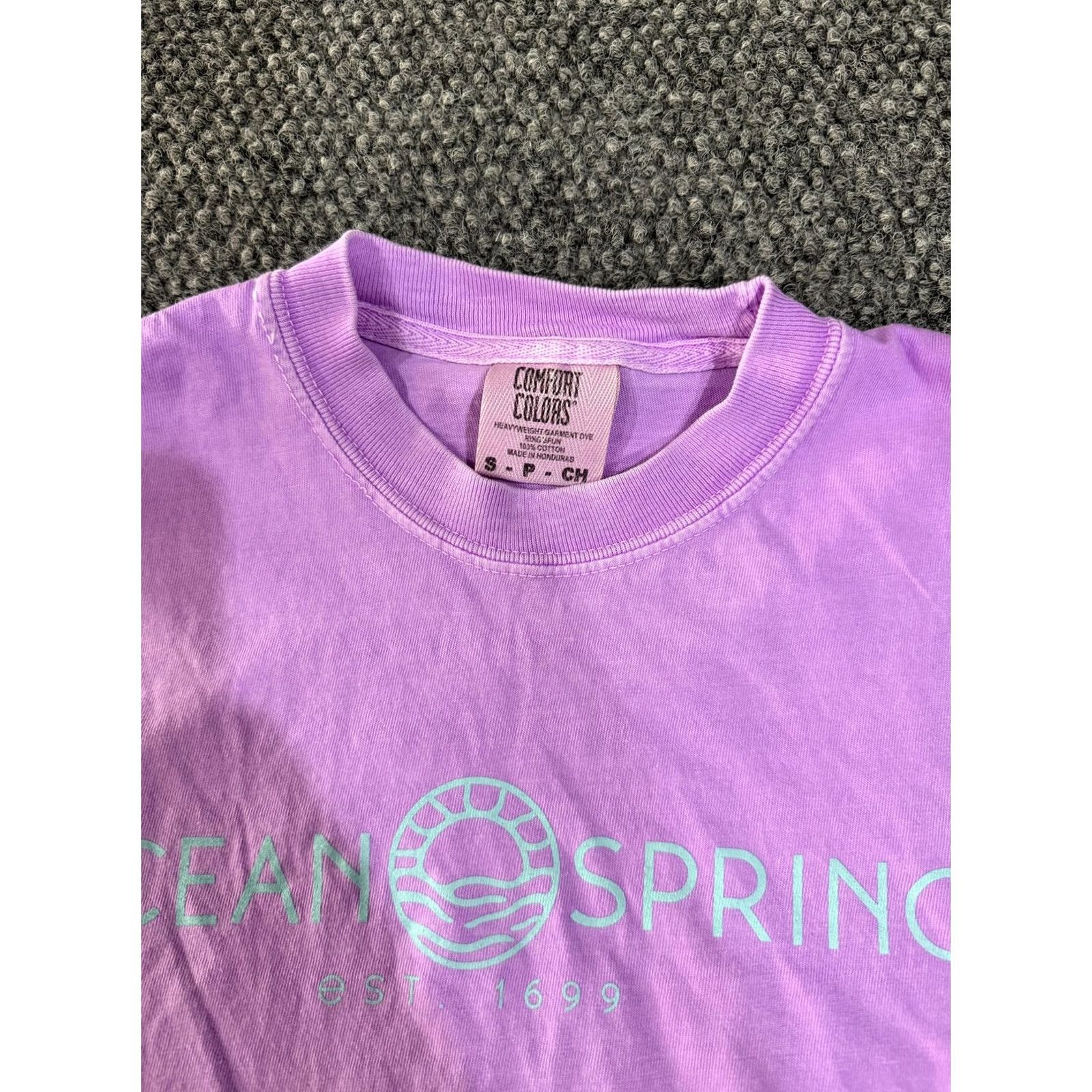 Comfort Colors Comfort Colors Ocean Springs Shirt Mens S Purple Beach Graphic Tee T-Shirt Size US S / EU 44-46 / 1 - 3 Thumbnail