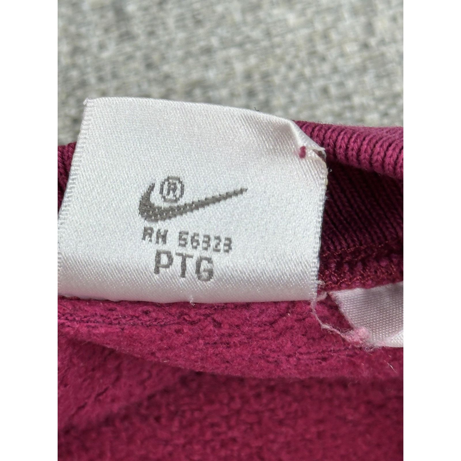 Nike Vintage Nike Jordan Sweatshirt XL Basketball 90s Silver Tag Size US XL / EU 56 / 4 - 10 Thumbnail