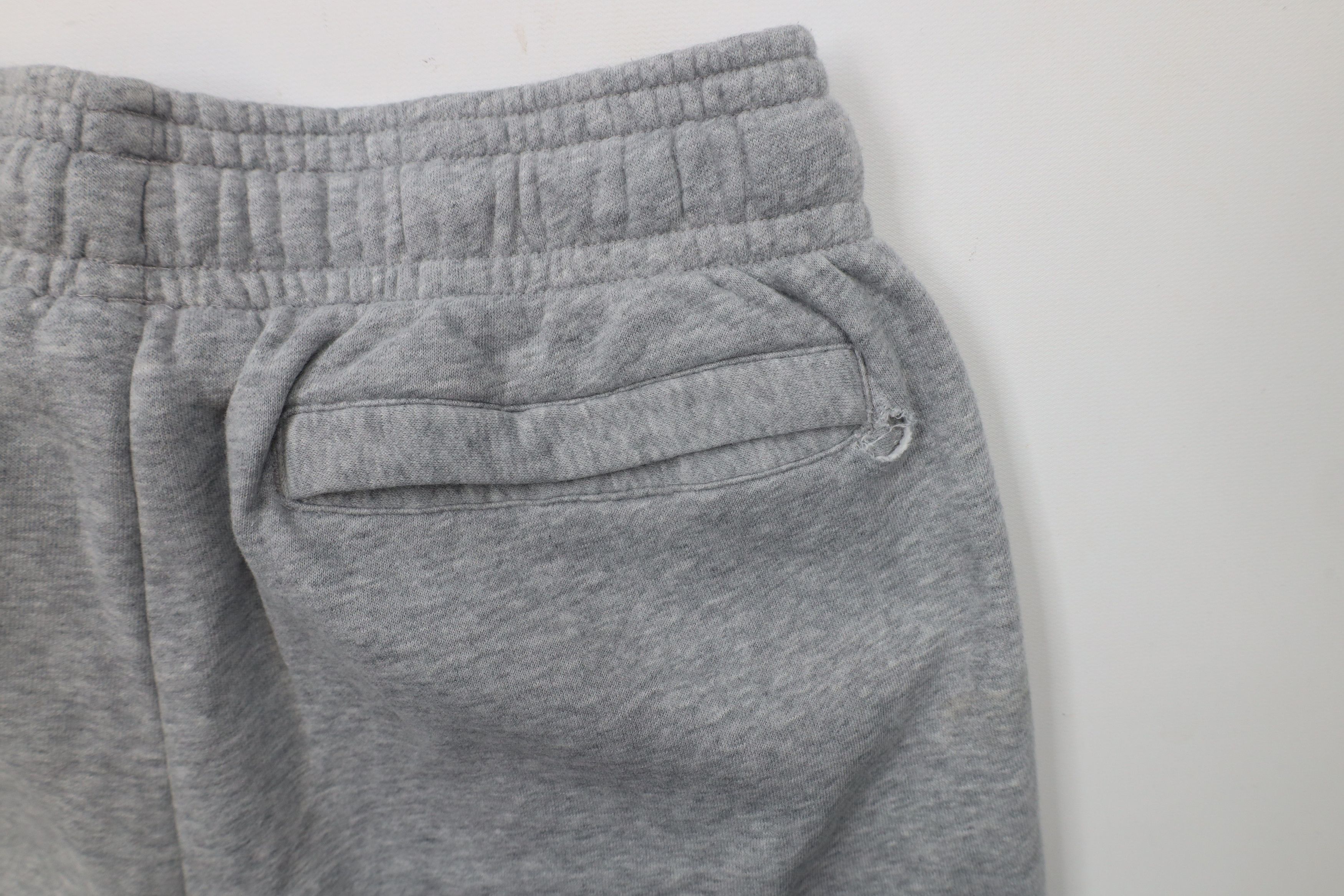 Under Armour × Vintage Under Armour Notre Dame University Tapered Leg Sweatpants Size US 36 / EU 52 - 15 Thumbnail