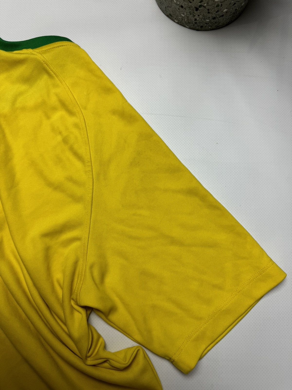 Vintage Rare Brazil vintage Nike soccer jersey Size US S / EU 44-46 / 1 - 9 Thumbnail
