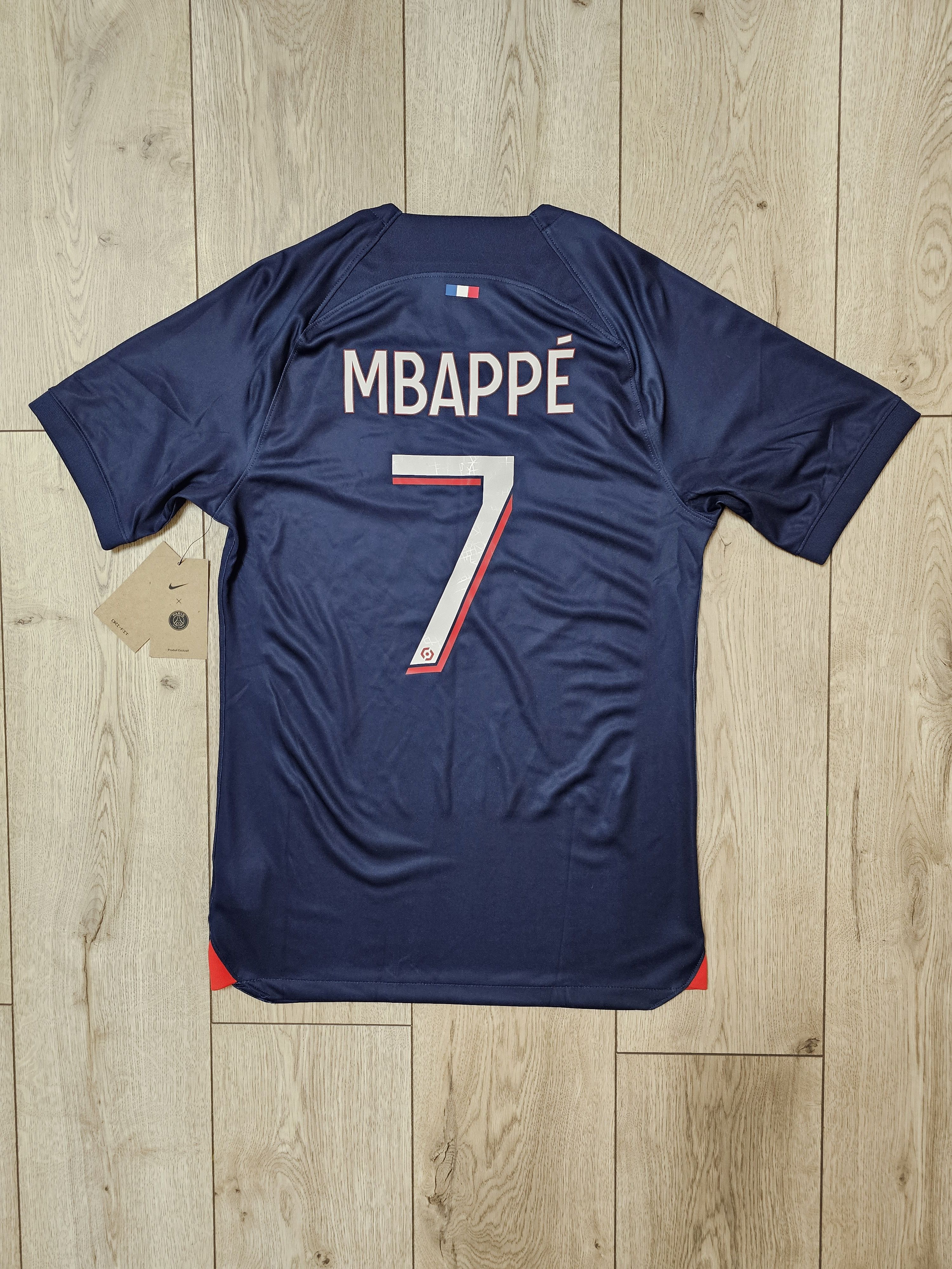 Nike PSG PARIS SAINT-GERMAIN 2024 MBAPPE FOOTBALL SOCCER JERSEY Size US S / EU 44-46 / 1 - 1 Thumbnail