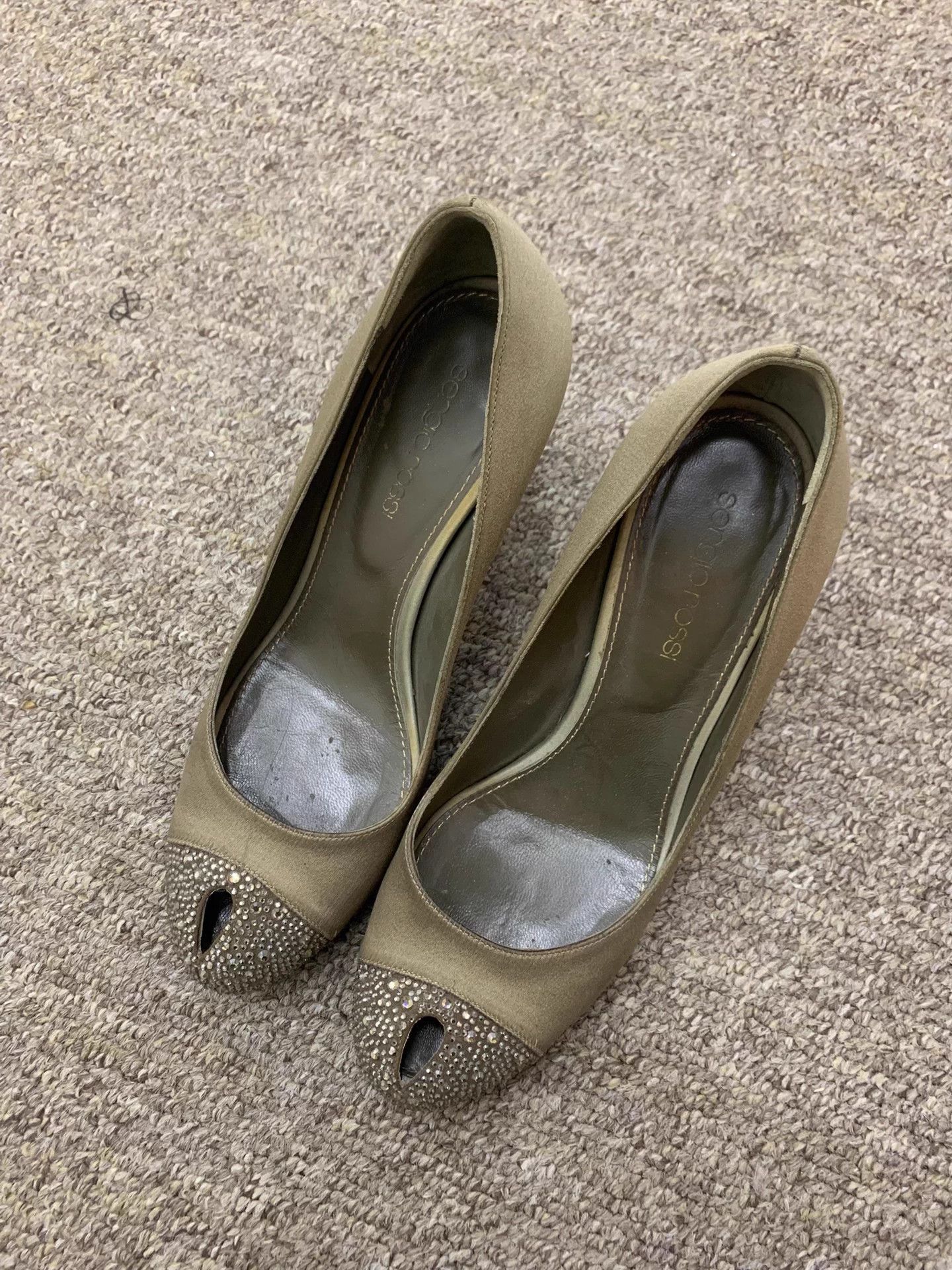Sergio Rossi Sergio Rossi Green Peep Toe Crystal Heels 36.5 Size US 5.5 / IT 35.5 - 1 Thumbnail