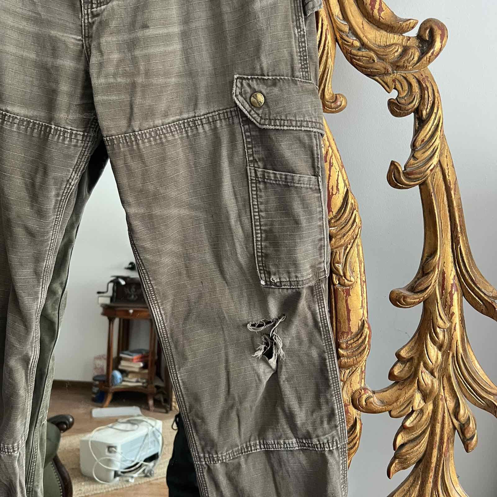 Carhartt Carhartt double knee cargo thrashed faded 90s y2k Sz 34X32 Size US 34 / EU 50 - 10 Thumbnail
