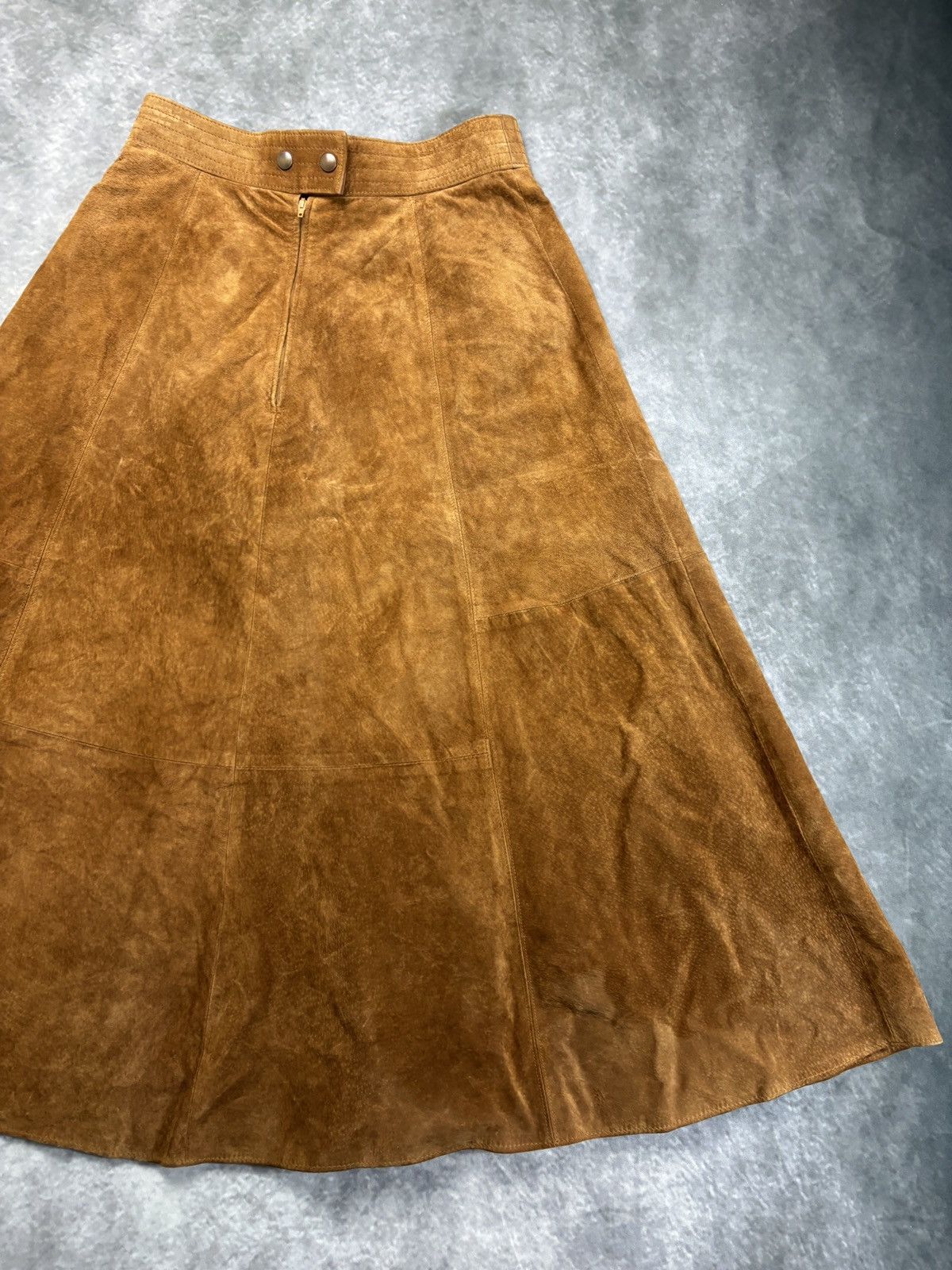 Leather × Marks & Spencer × Vintage 1960s Vintage Suede Skirt 1970s Suede Maxi Skirt St. Michael Size 28" / US 6 / IT 42 - 12 Thumbnail
