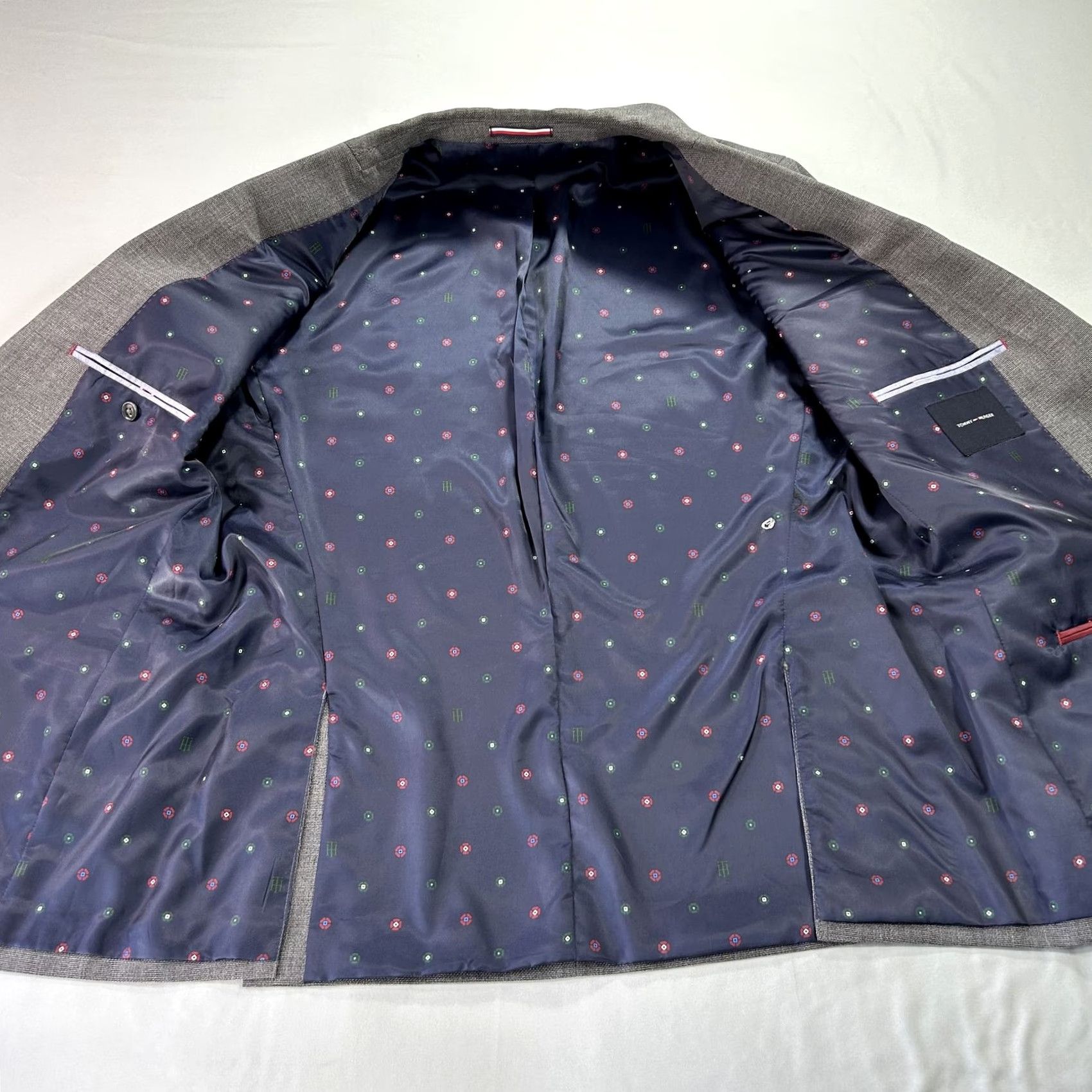 Tommy Hilfiger Tommy Hilfiger Blazer Mens 44R Gray Wool Blend Two Button Sport Coat Jacket Size 44R - 3 Thumbnail