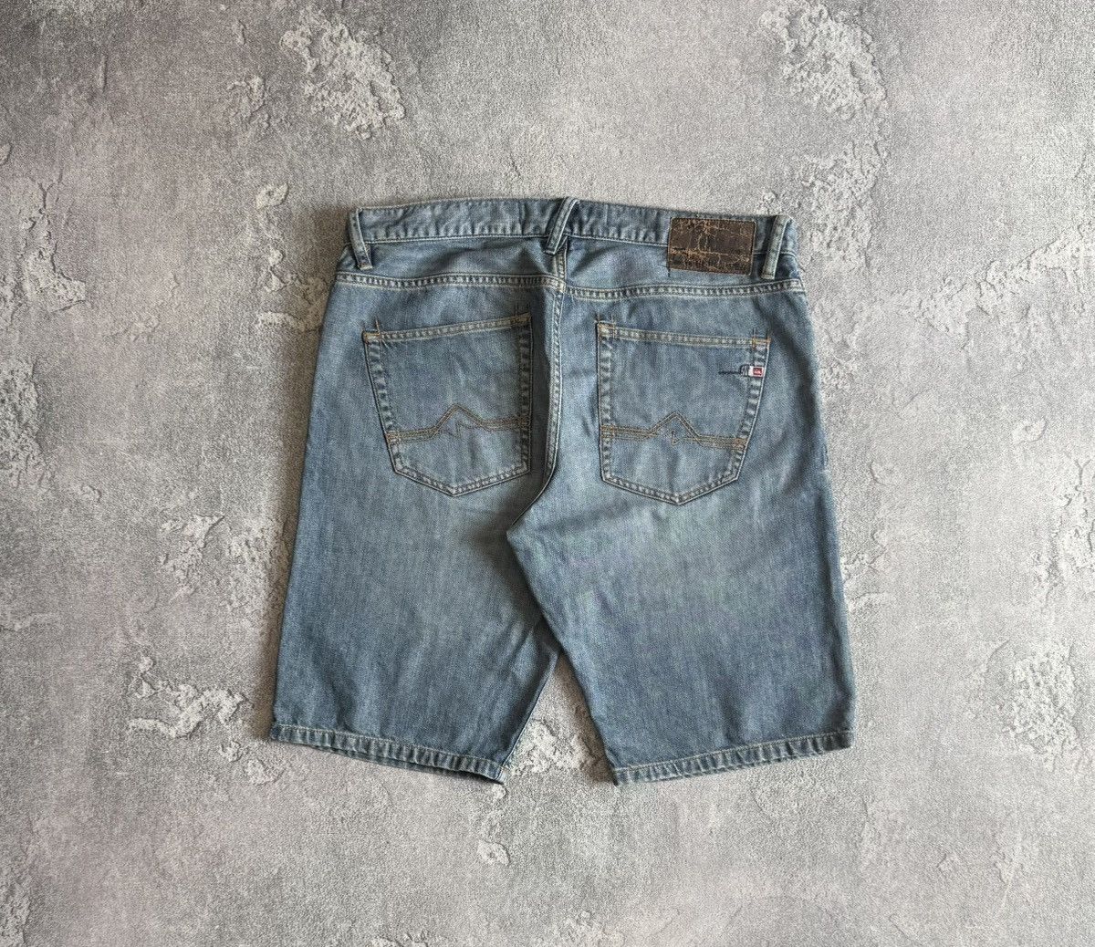 Quicksilver Quiksilver 36 vintage denim shorts 🩳 surf style Y2K Size US 36 / EU 52 - 4 Thumbnail